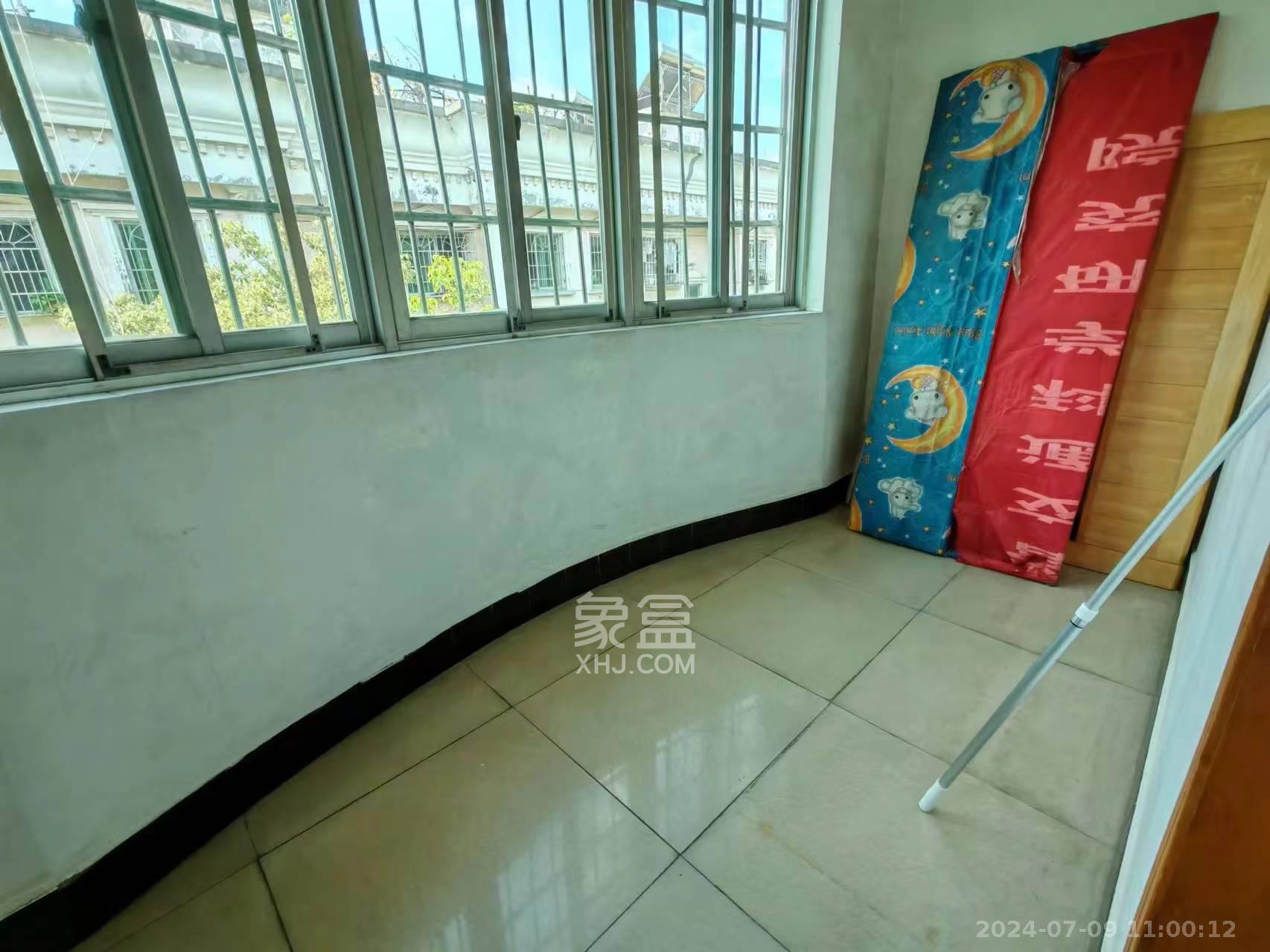 马王堆陶瓷建材新城  3室2厅1卫   1800.00元/月室内图