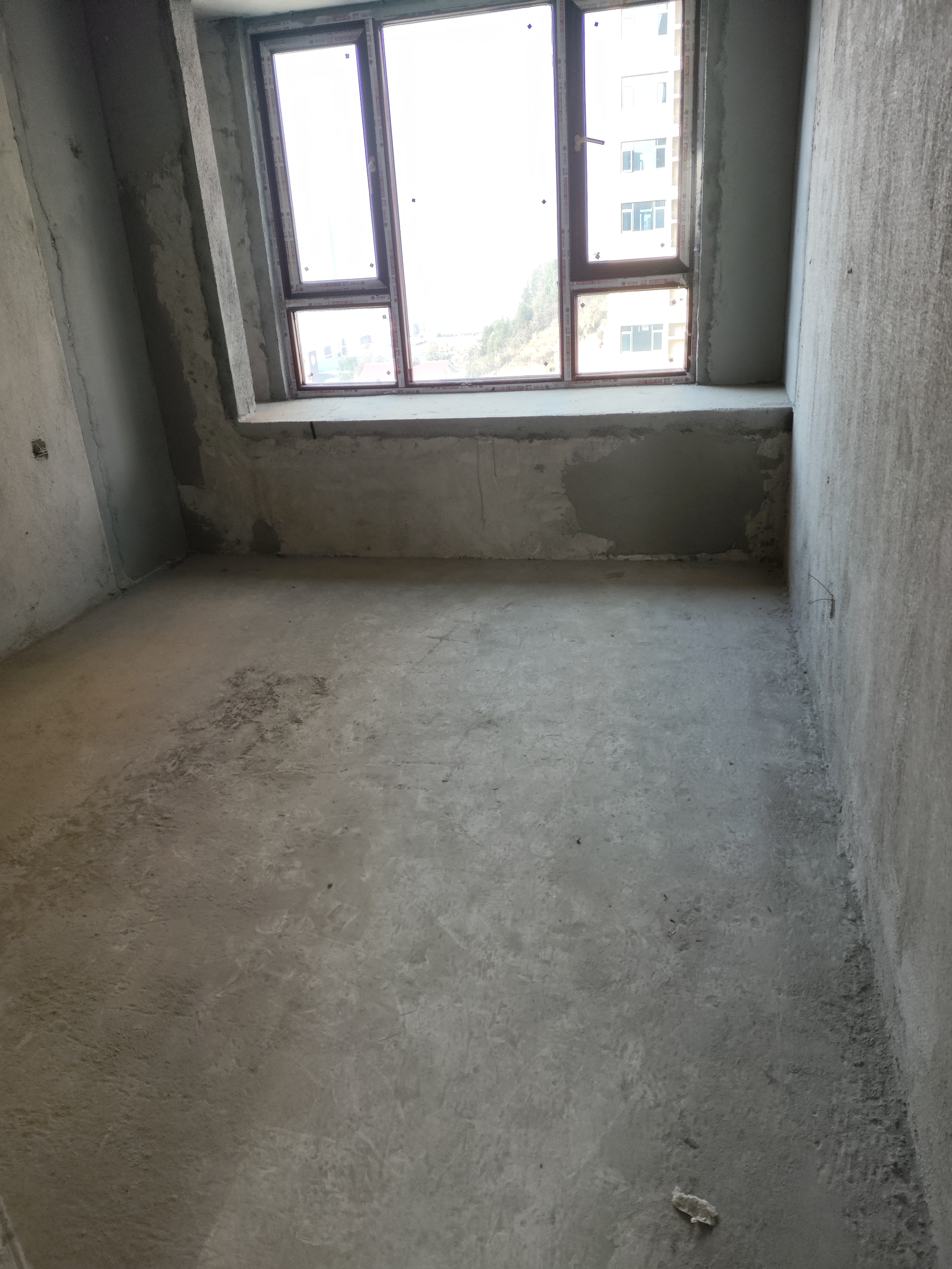 青春里  4室2厅2卫   125.00万 青春里  4室2厅2卫   125.00万其他