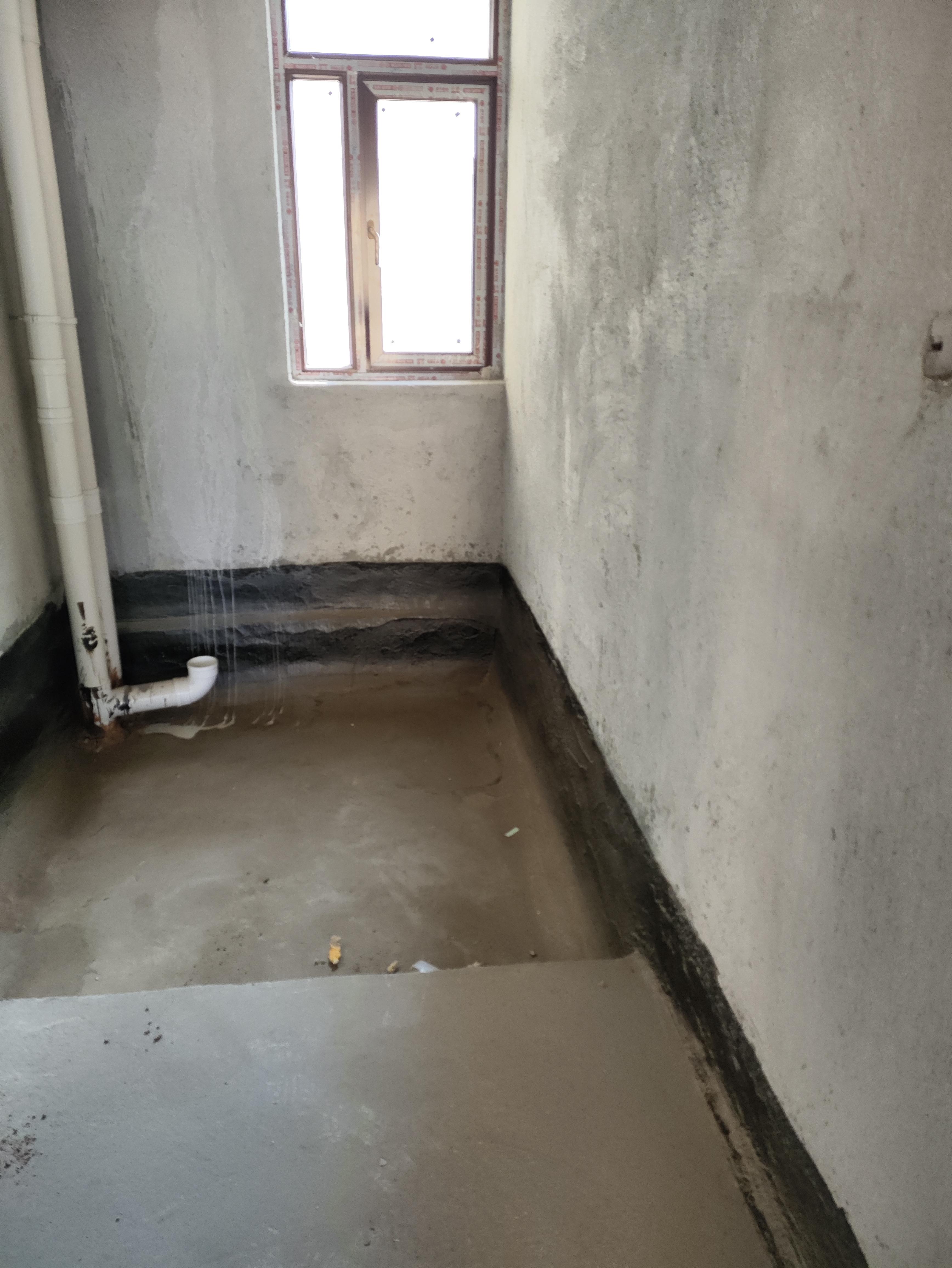 青春里  4室2厅2卫   125.00万其他