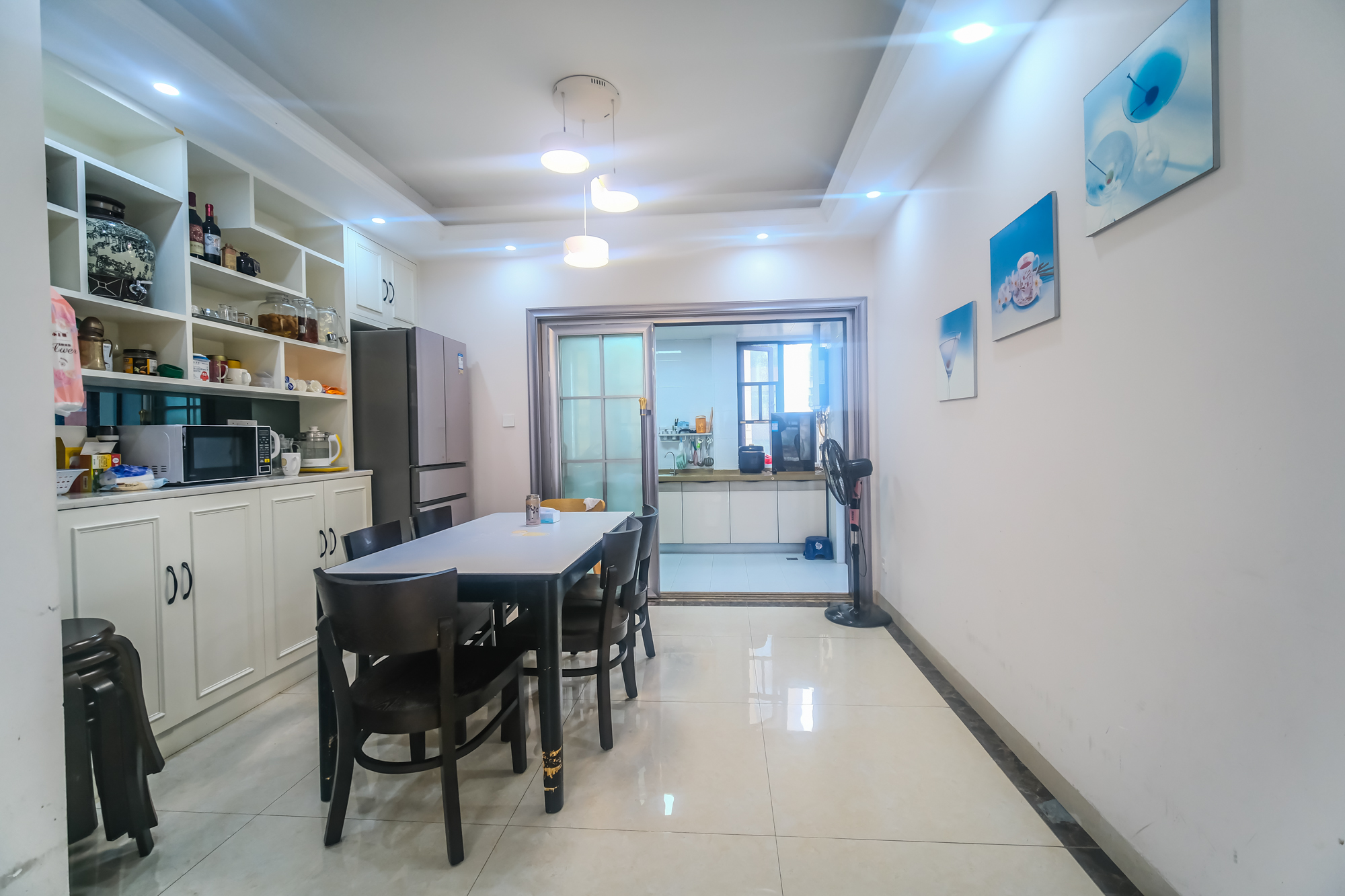 艾美潇湘 3室2厅2卫 102.0万 艾美潇湘 3室2厅2卫 102.0万客厅