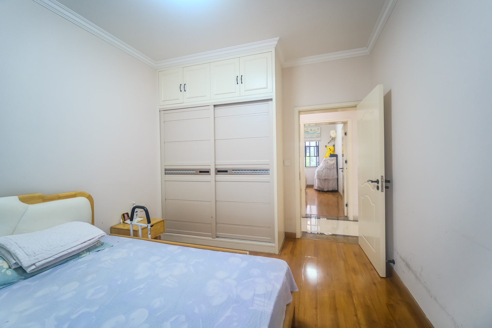 艾美潇湘 3室2厅2卫 102.0万 艾美潇湘 3室2厅2卫 102.0万卧室