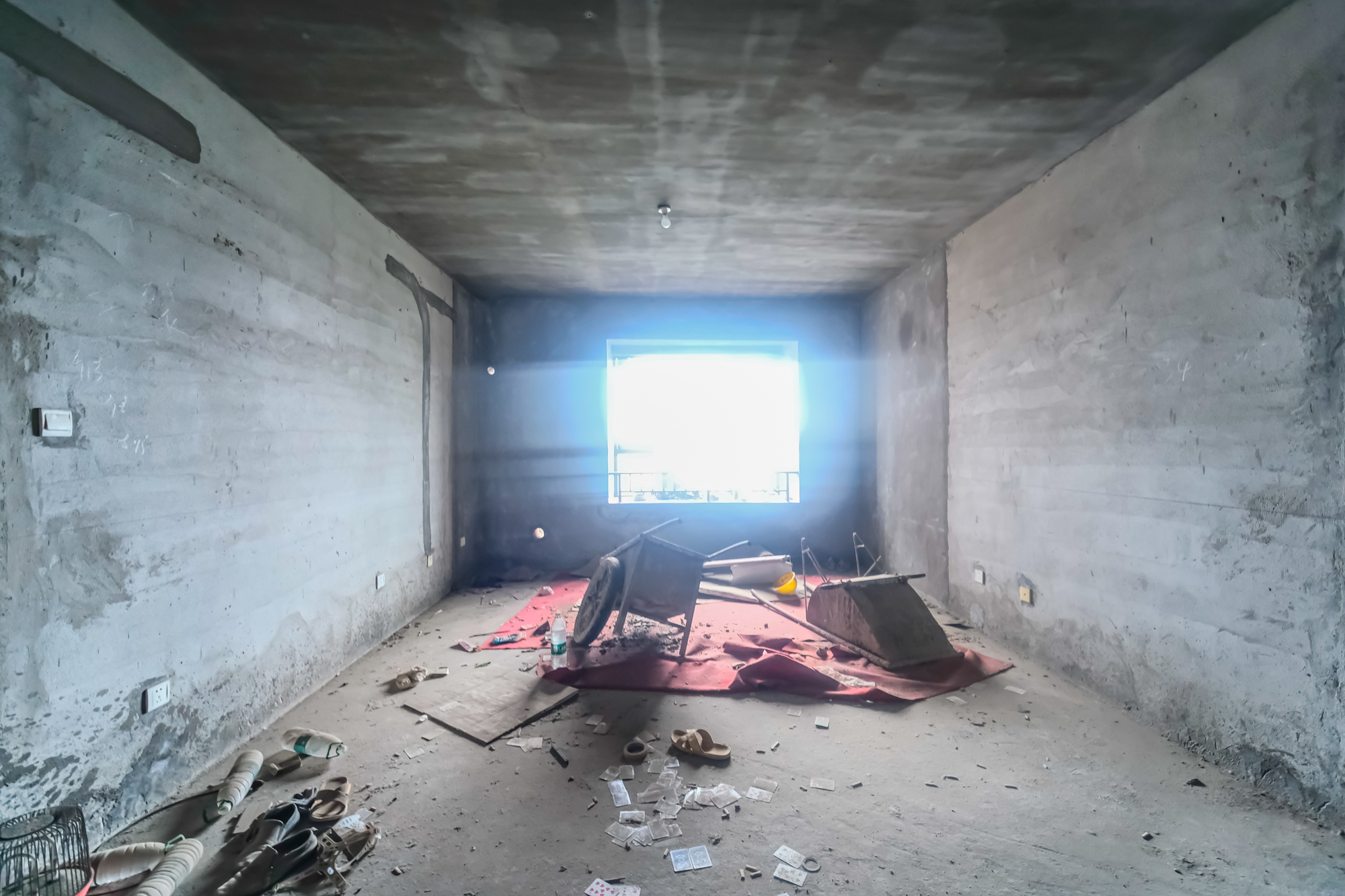 三一街区 4室2厅1卫 100.0万 三一街区 4室2厅1卫 100.0万客厅