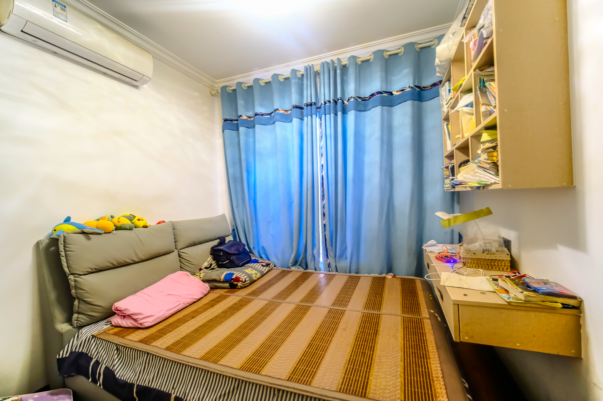 荣盛花语城 3室2厅2卫 85.8万 荣盛花语城 3室2厅2卫 85.8万卧室