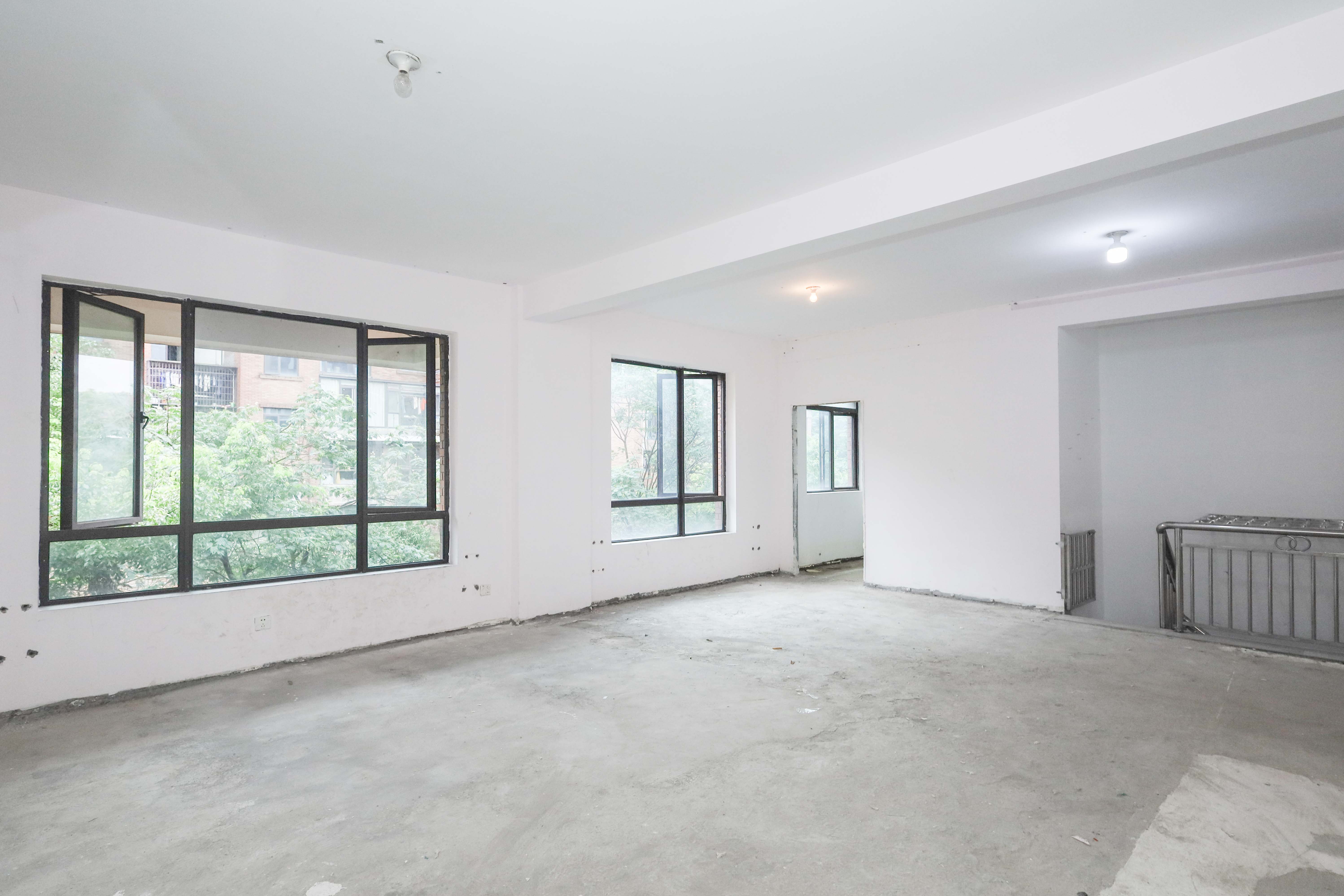 中冶中央公园 4室2厅2卫 210.00万 中冶中央公园 4室2厅2卫 210.00万客厅