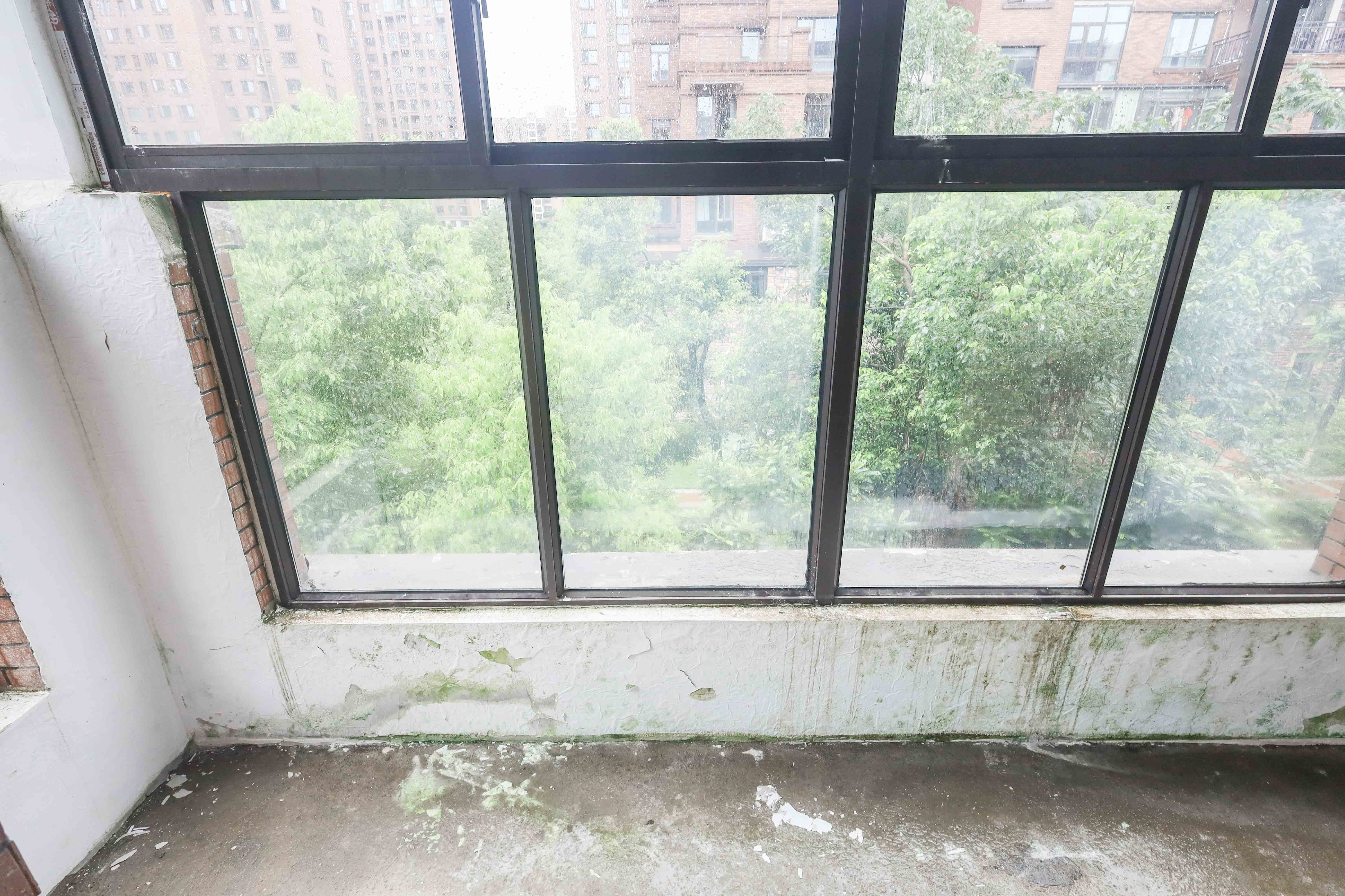 中冶中央公园 4室2厅2卫 210.00万 中冶中央公园 4室2厅2卫 210.00万阳台