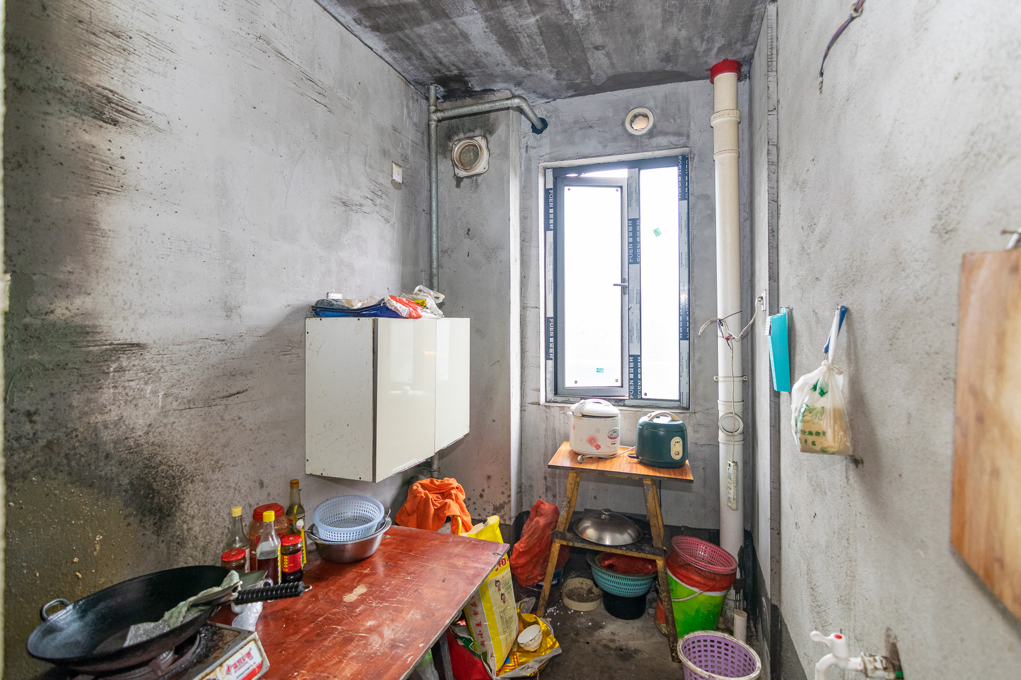 澳海望洲府  3室2厅2卫    69.8万厨房