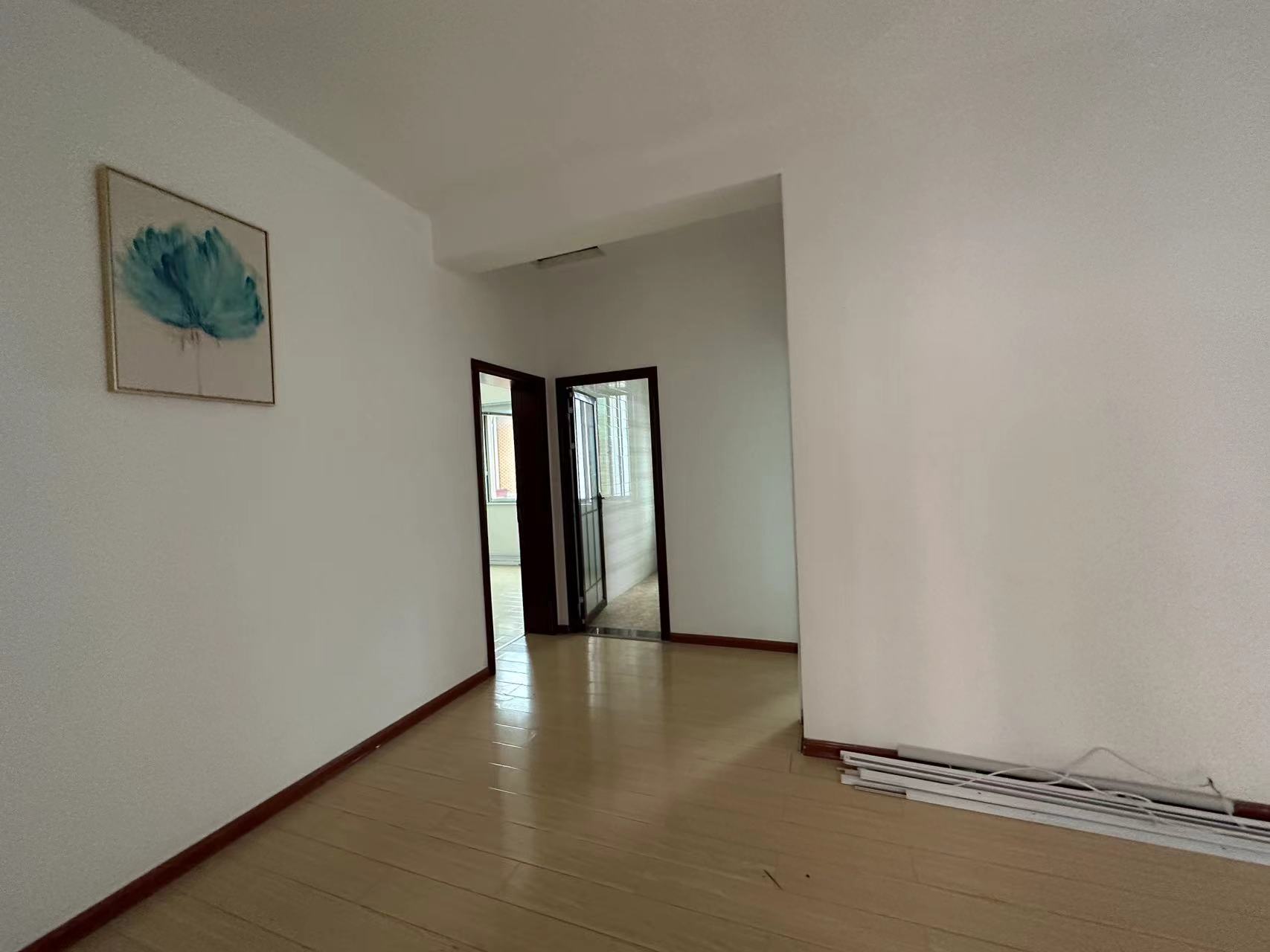 燎原新村  5室3厅4卫    242.0万 燎原新村  5室3厅4卫    242.0万室内图