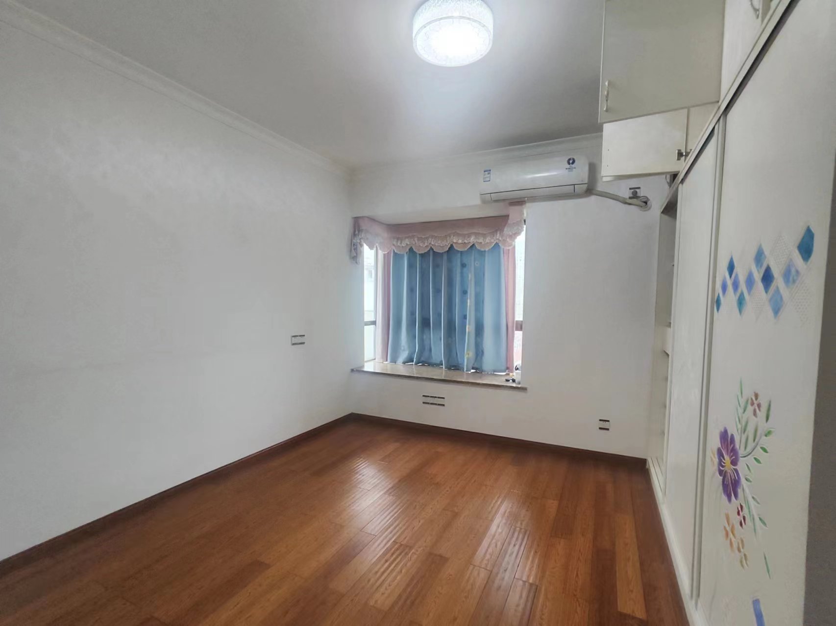 熹悦花都 3室2厅2卫 72.8万 熹悦花都 3室2厅2卫 72.8万室内图