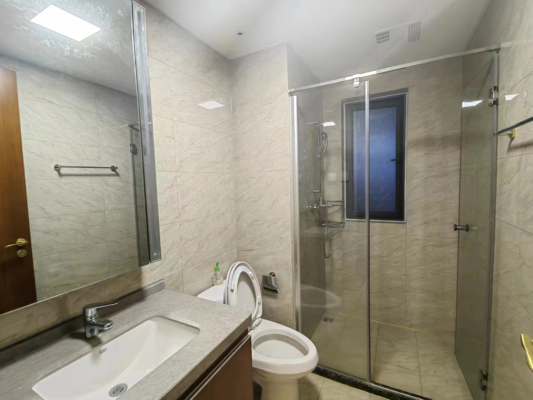 恒大华府 3室2厅2卫 79.8万 恒大华府 3室2厅2卫 79.8万室内图