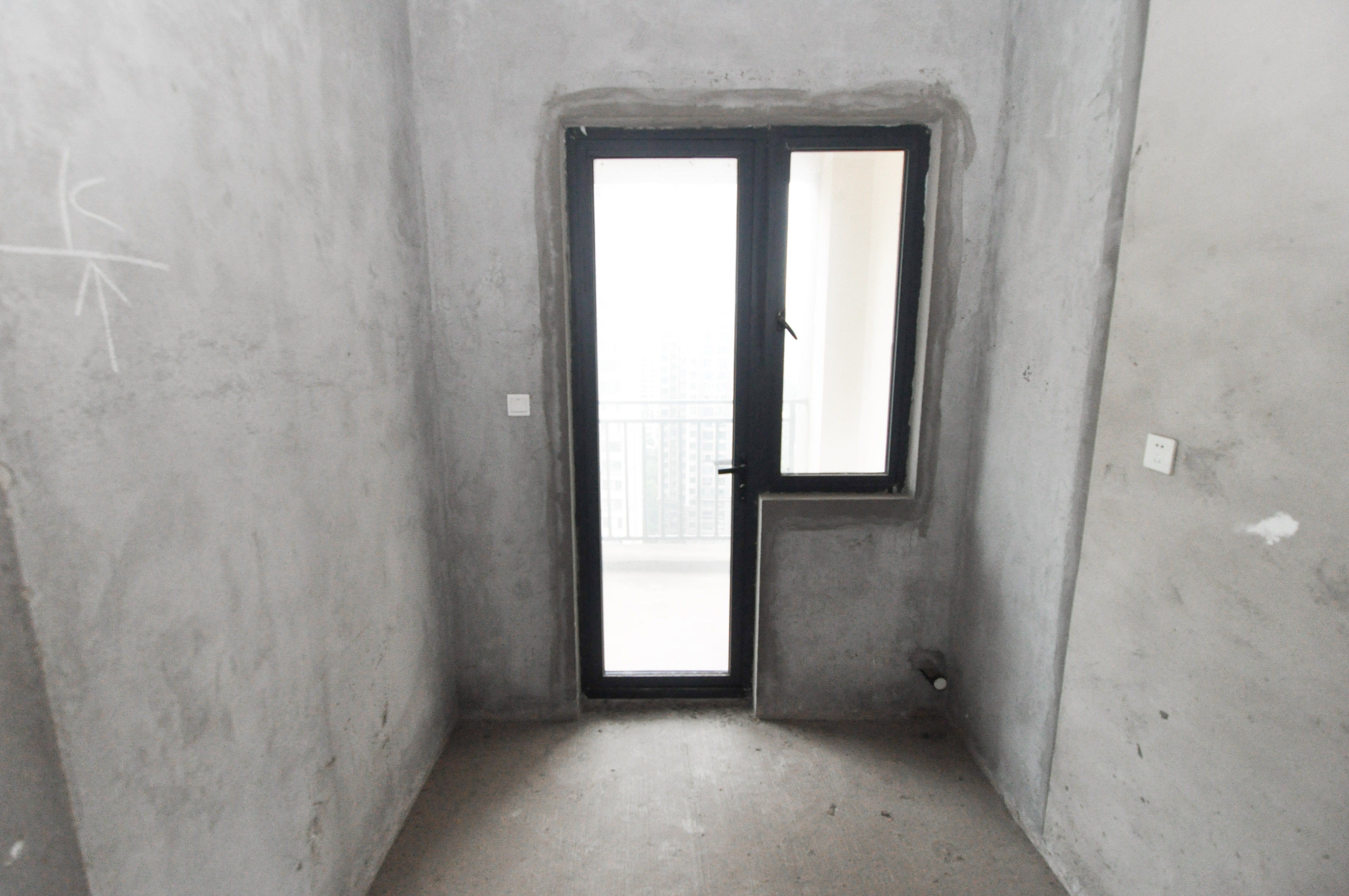 中建梅溪湖中心  5室2厅3卫    387.97万其他