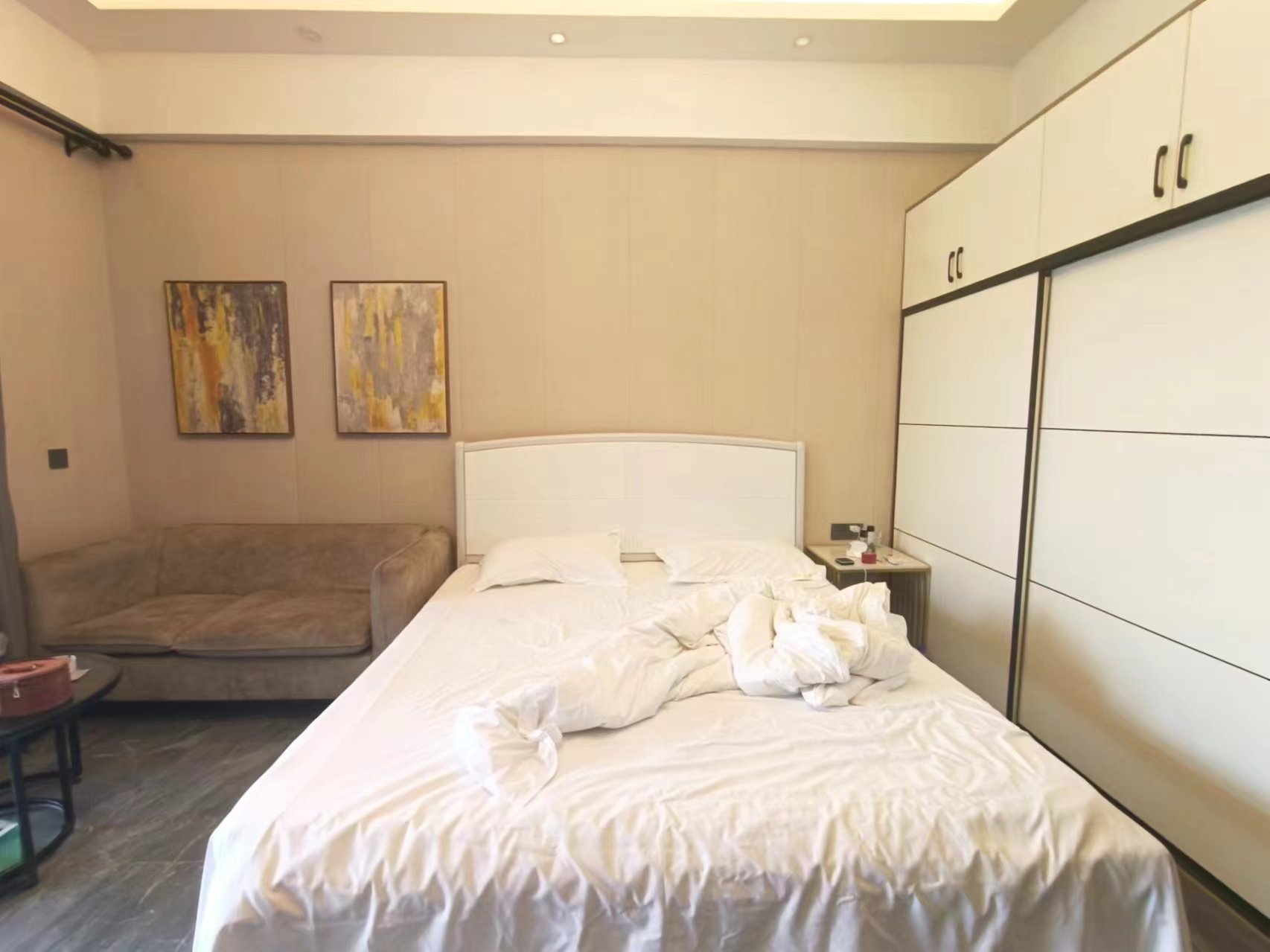 流金岁月-华晨国际 1室1厅1卫 34.8万 流金岁月-华晨国际 1室1厅1卫 34.8万室内图