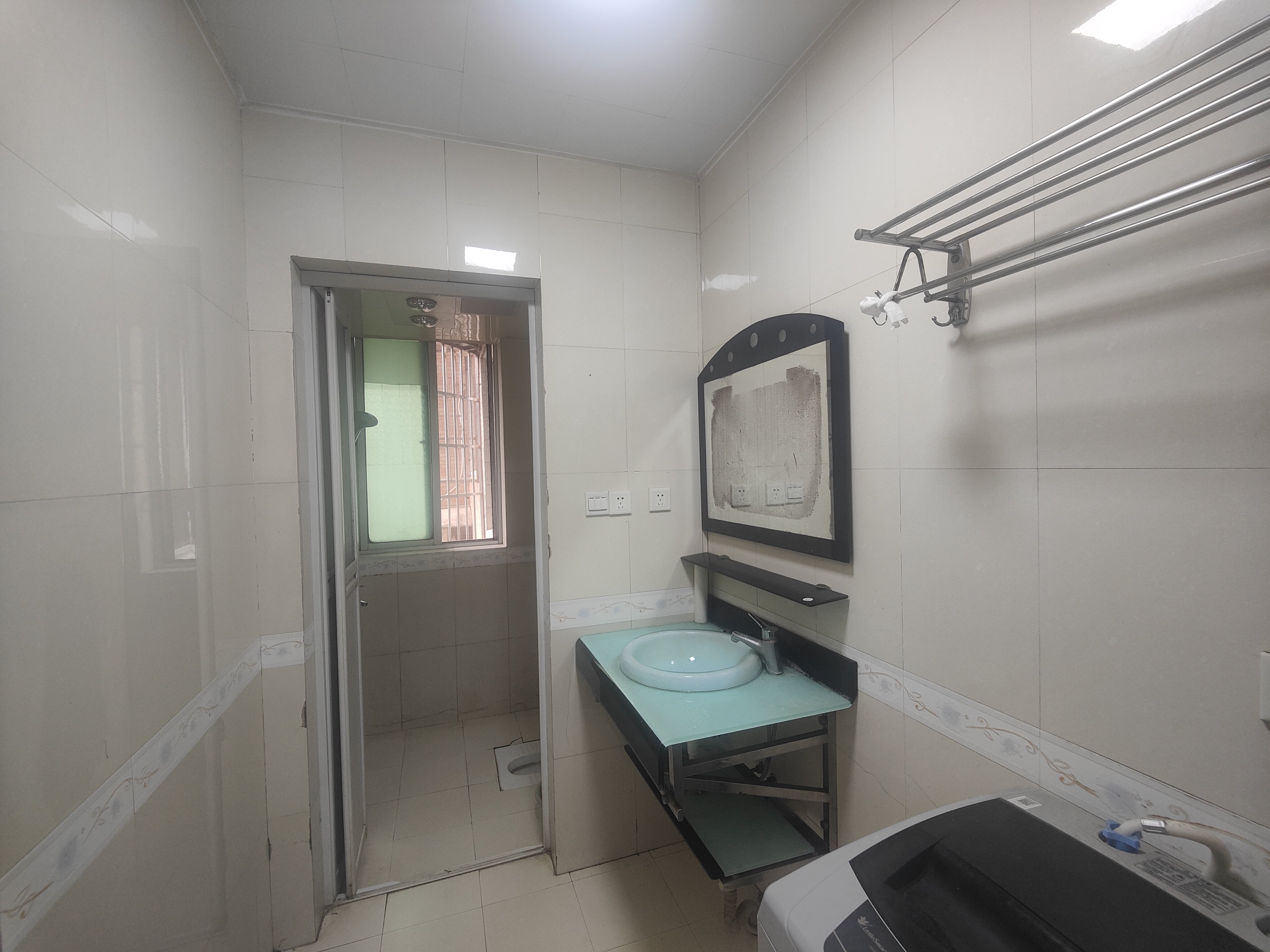 天台小区 4室2厅2卫 68.0万 天台小区 4室2厅2卫 68.0万室内图