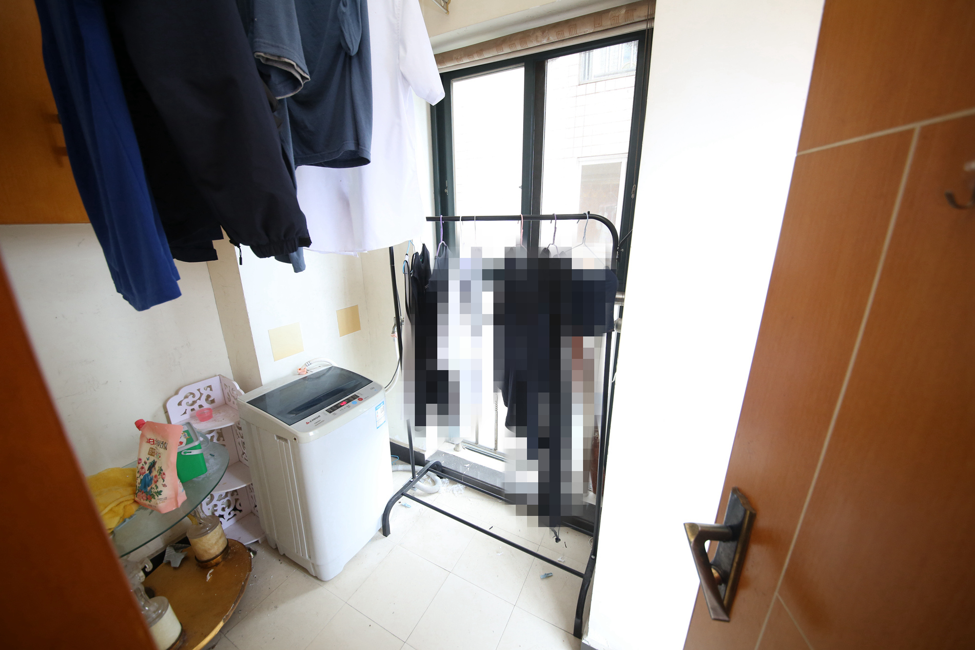 上东印象  4室2厅1卫   94.00万阳台