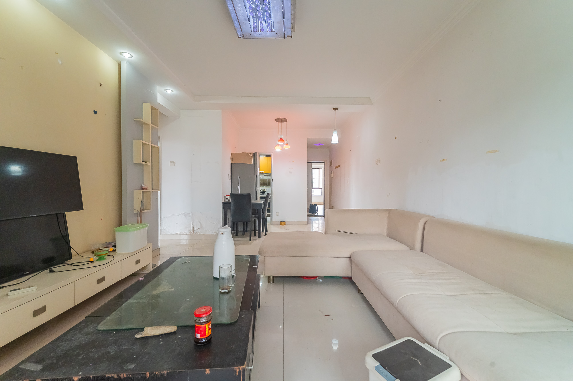 华润凤凰城一期 2室2厅1卫 56.0万 华润凤凰城一期 2室2厅1卫 56.0万客厅