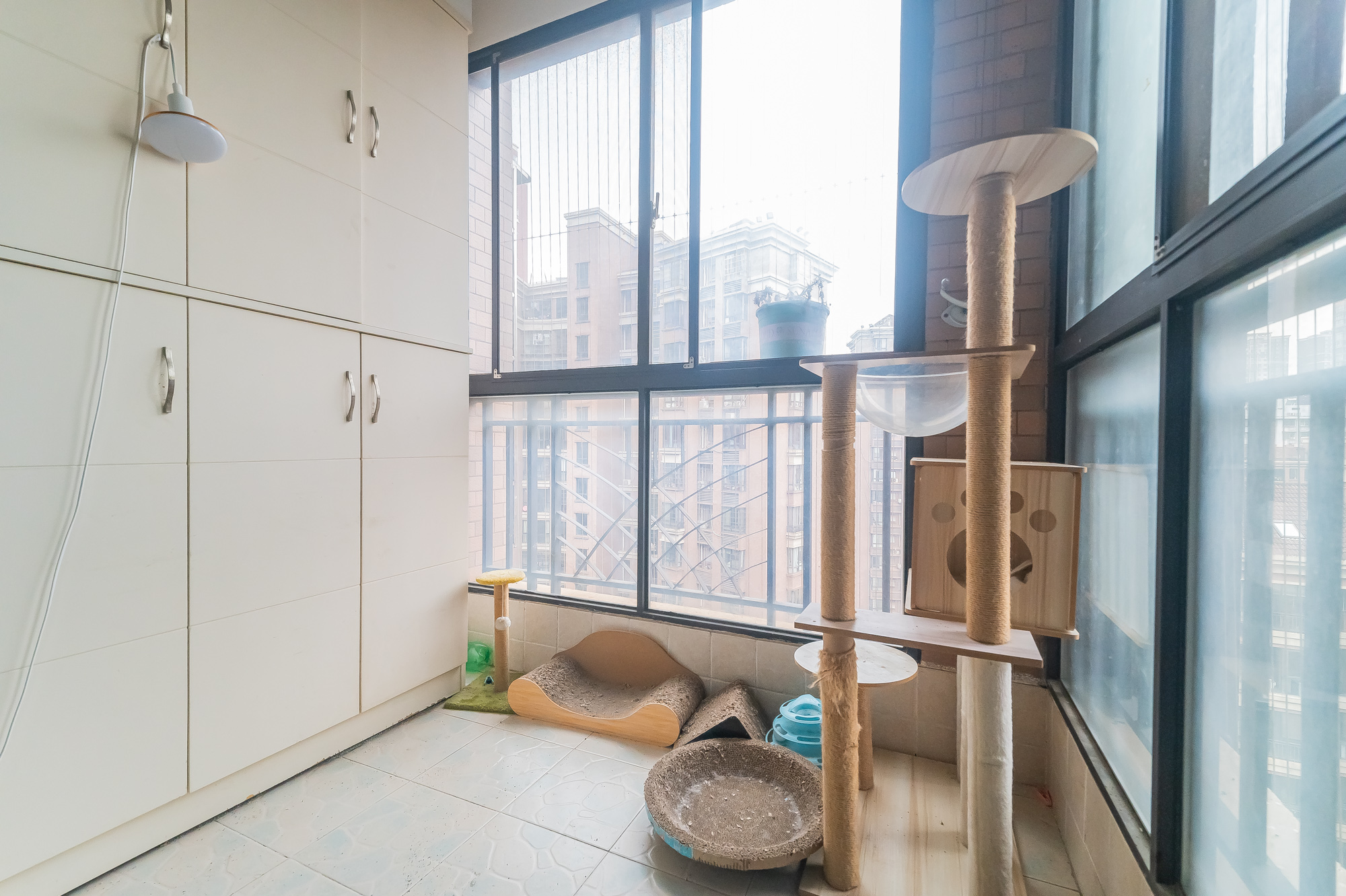 华润凤凰城一期  2室2厅1卫    56.0万阳台