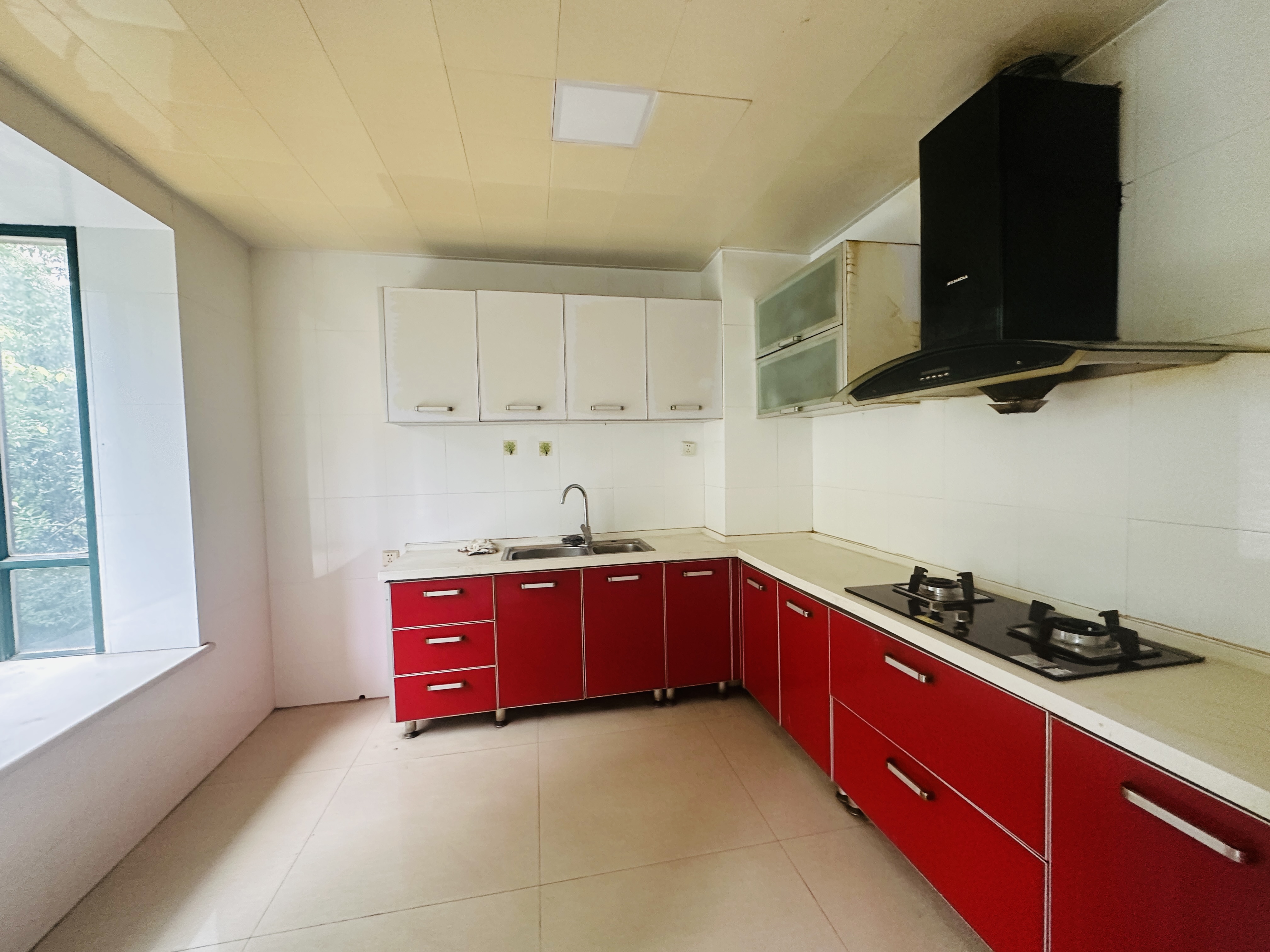 亲亲家园 4室2厅2卫 75.0万 亲亲家园 4室2厅2卫 75.0万室内图