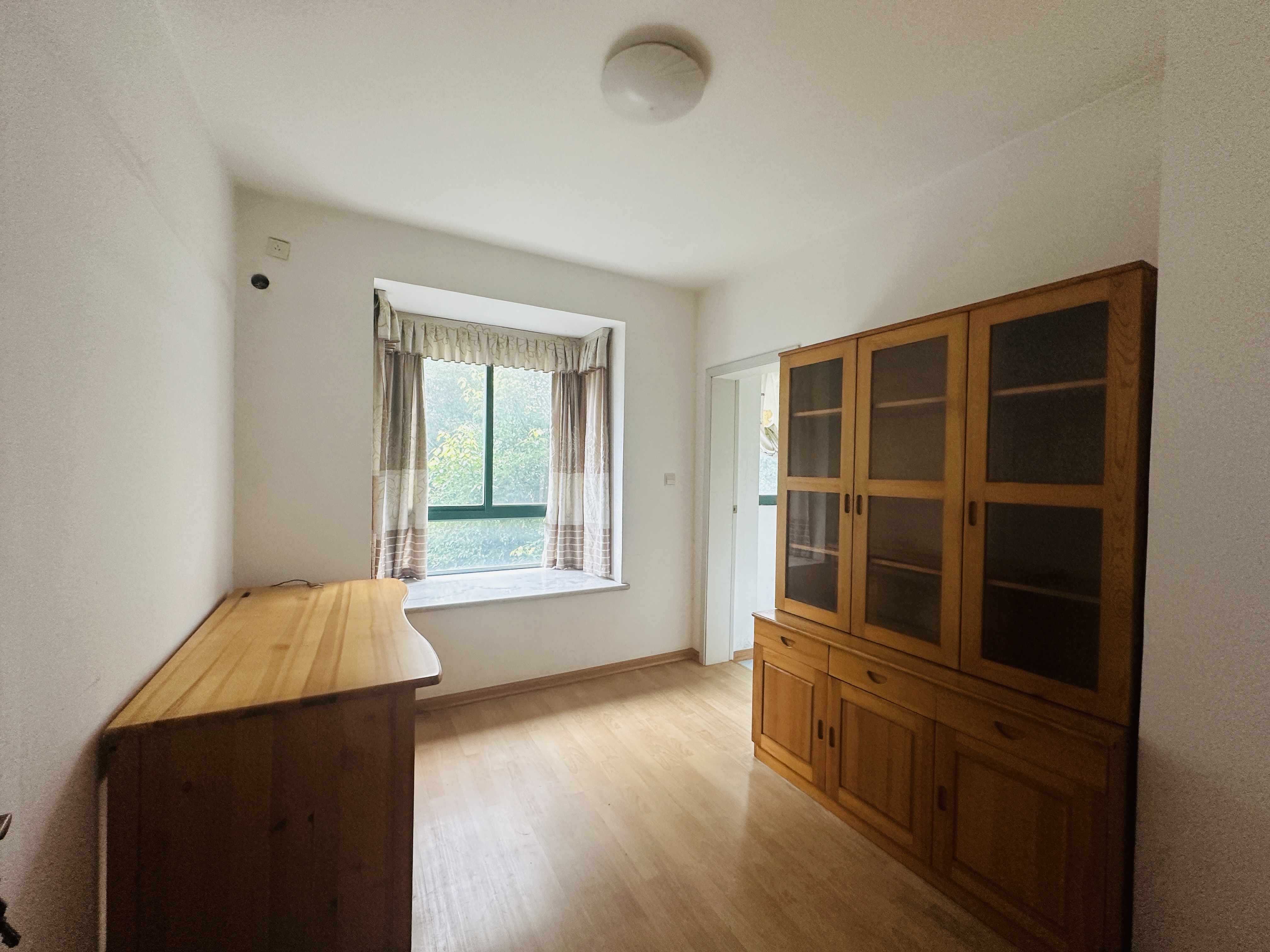 亲亲家园 4室2厅2卫 75.0万 亲亲家园 4室2厅2卫 75.0万室内图