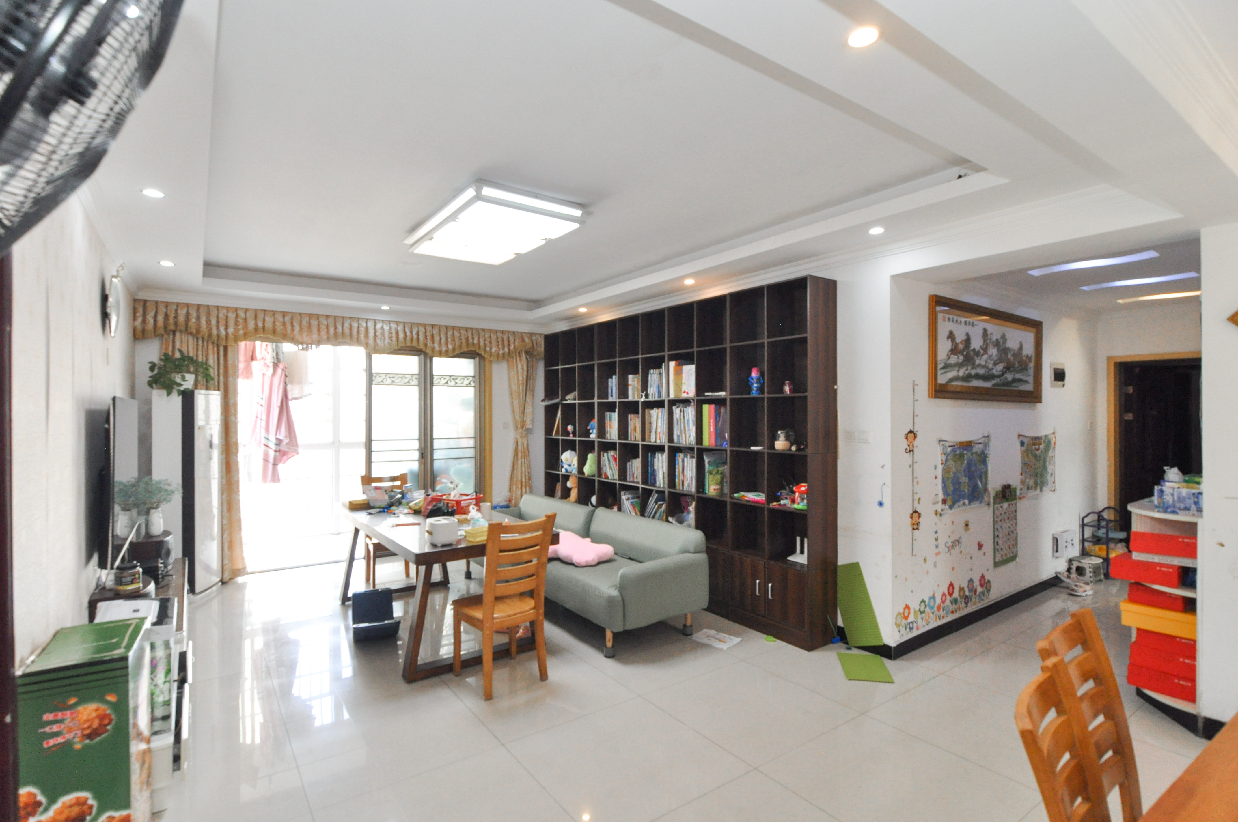 中房F联邦  3室2厅2卫    110.0万 中房F联邦  3室2厅2卫    110.0万客厅