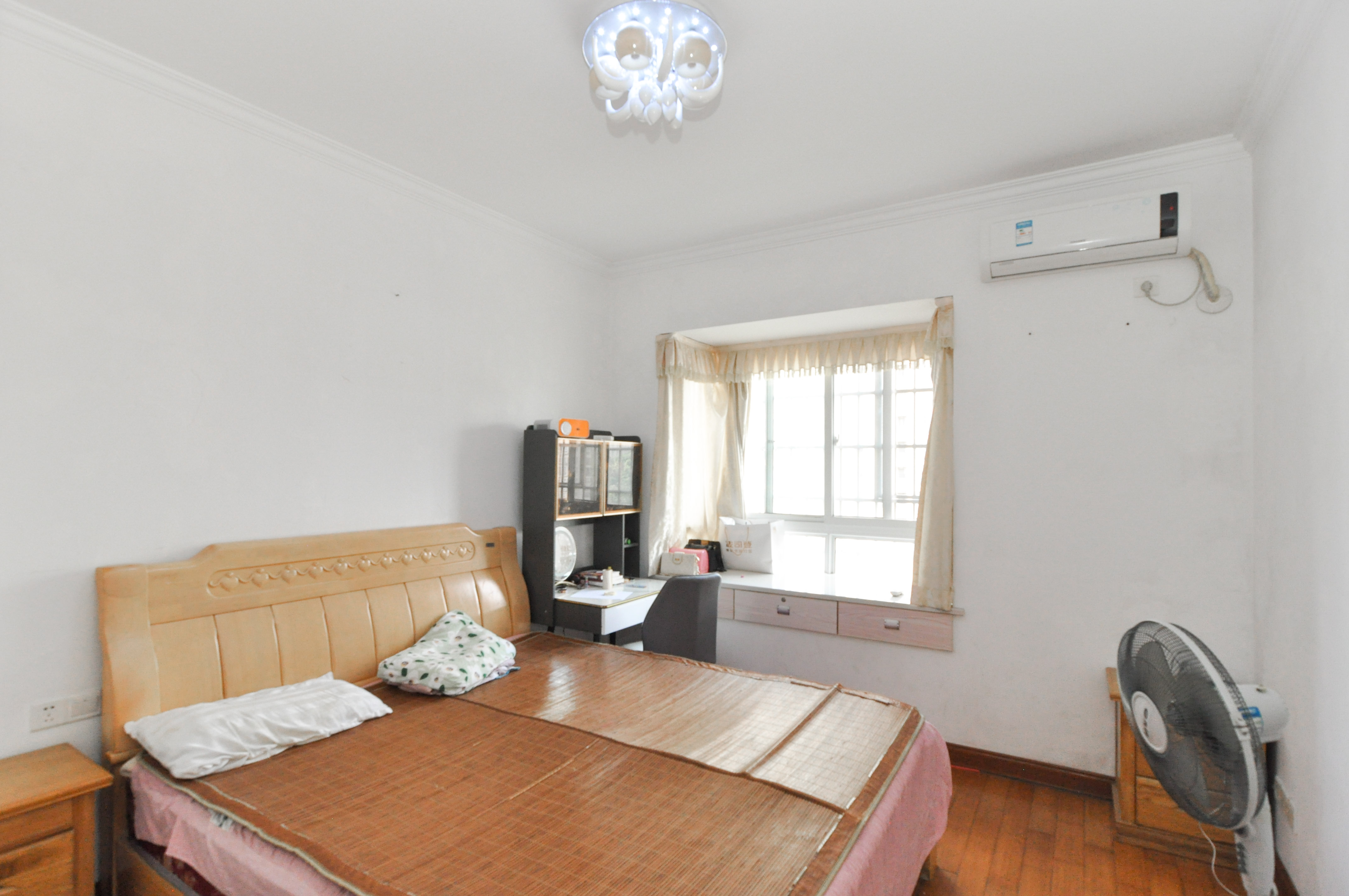 中房F联邦  3室2厅2卫    110.0万 中房F联邦  3室2厅2卫    110.0万其他