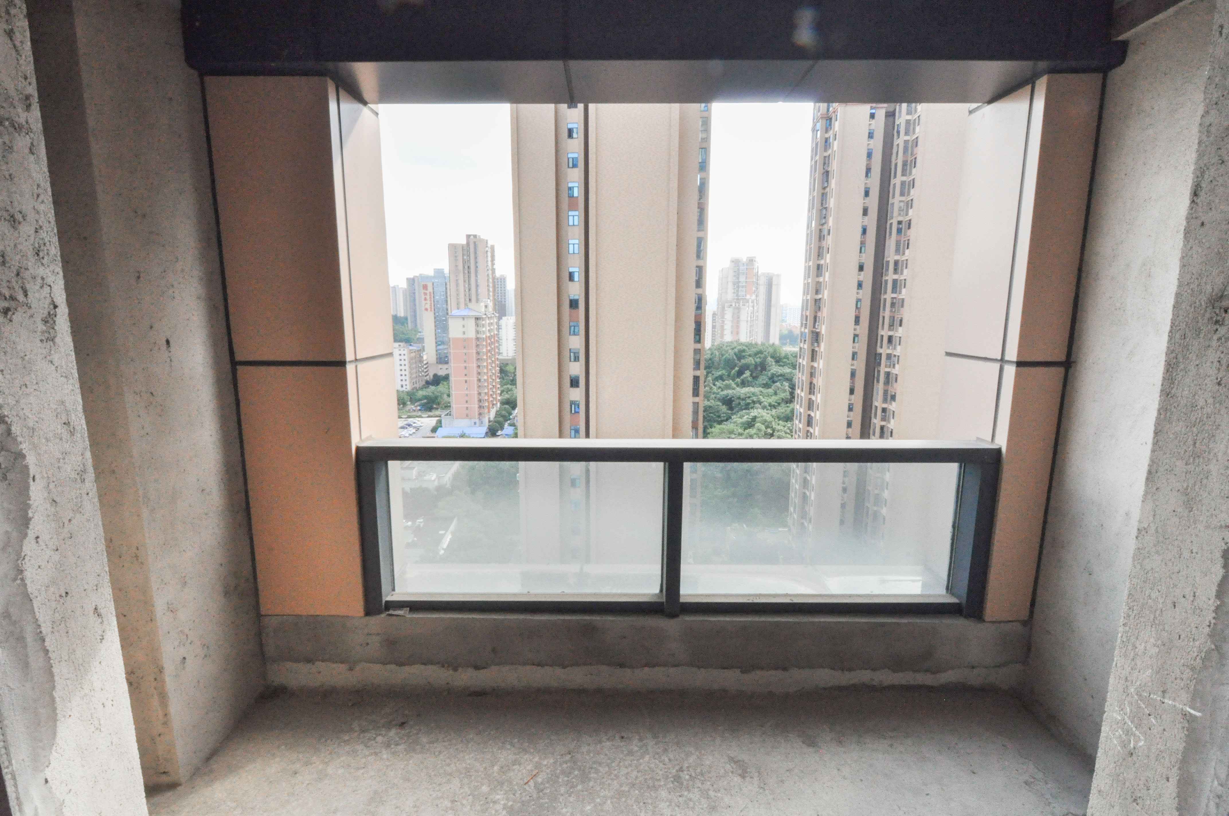 C-park天悦城(紫檀溪苑二期) 1室0厅1卫 30.0万 C-park天悦城(紫檀溪苑二期) 1室0厅1卫 30.0万其他