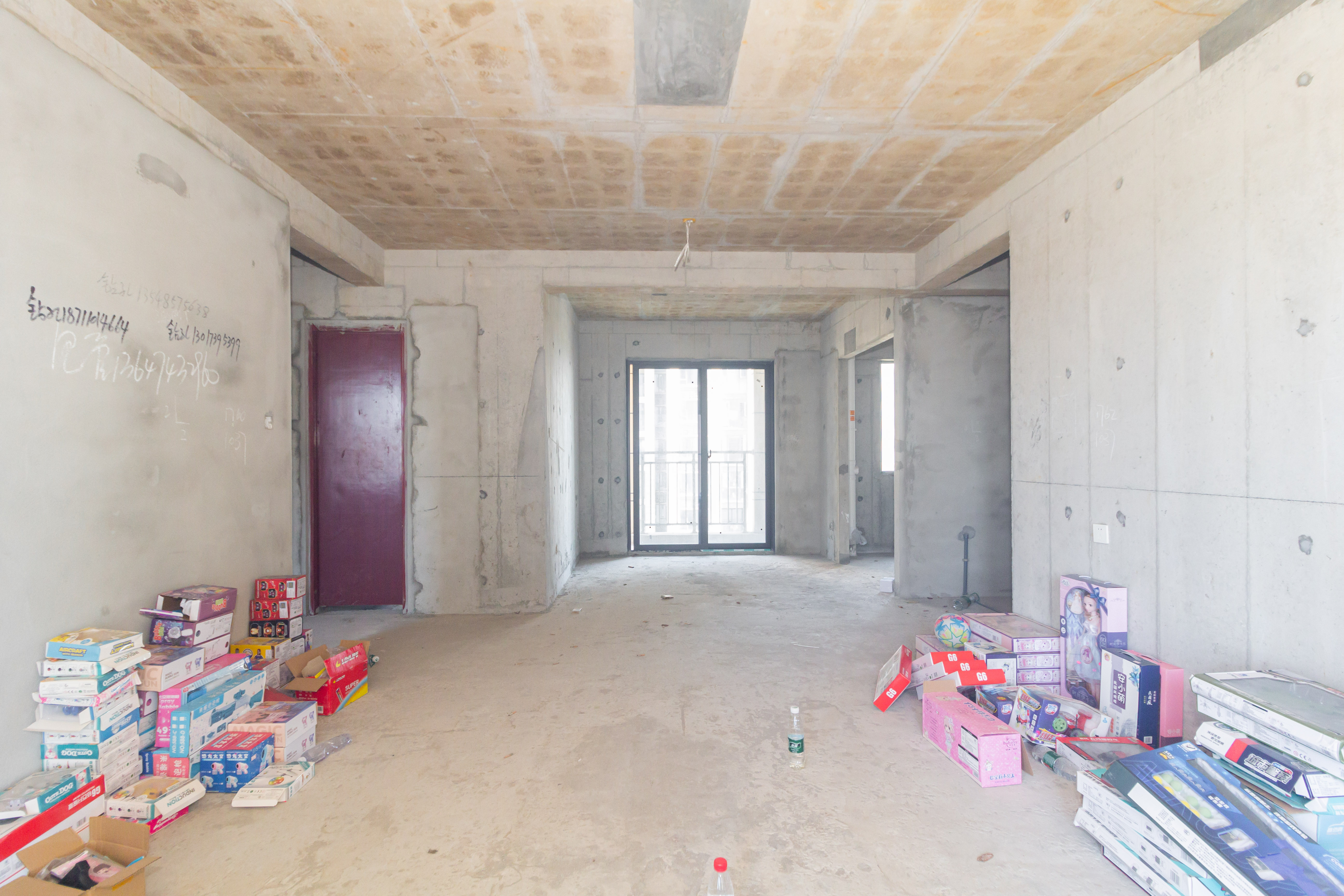 映悦星府 4室2厅2卫 78.8万 映悦星府 4室2厅2卫 78.8万客厅