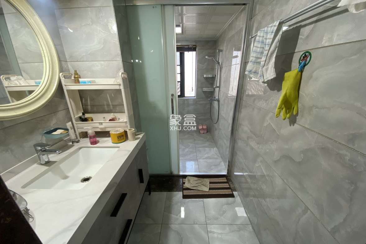 华晨御园 3室2厅2卫 98.0万 华晨御园 3室2厅2卫 98.0万室内图