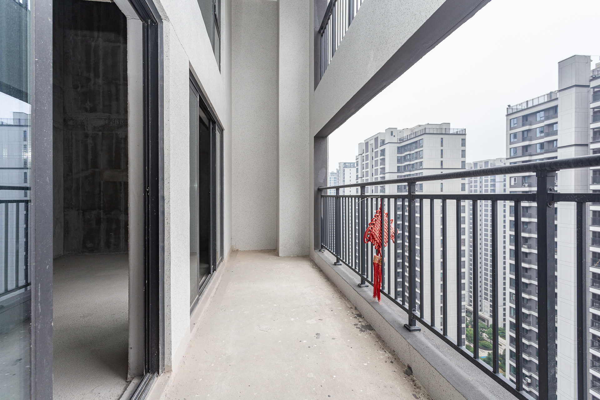 越秀湘江星汇城二期 4室2厅2卫 158.0万 越秀湘江星汇城二期 4室2厅2卫 158.0万阳台