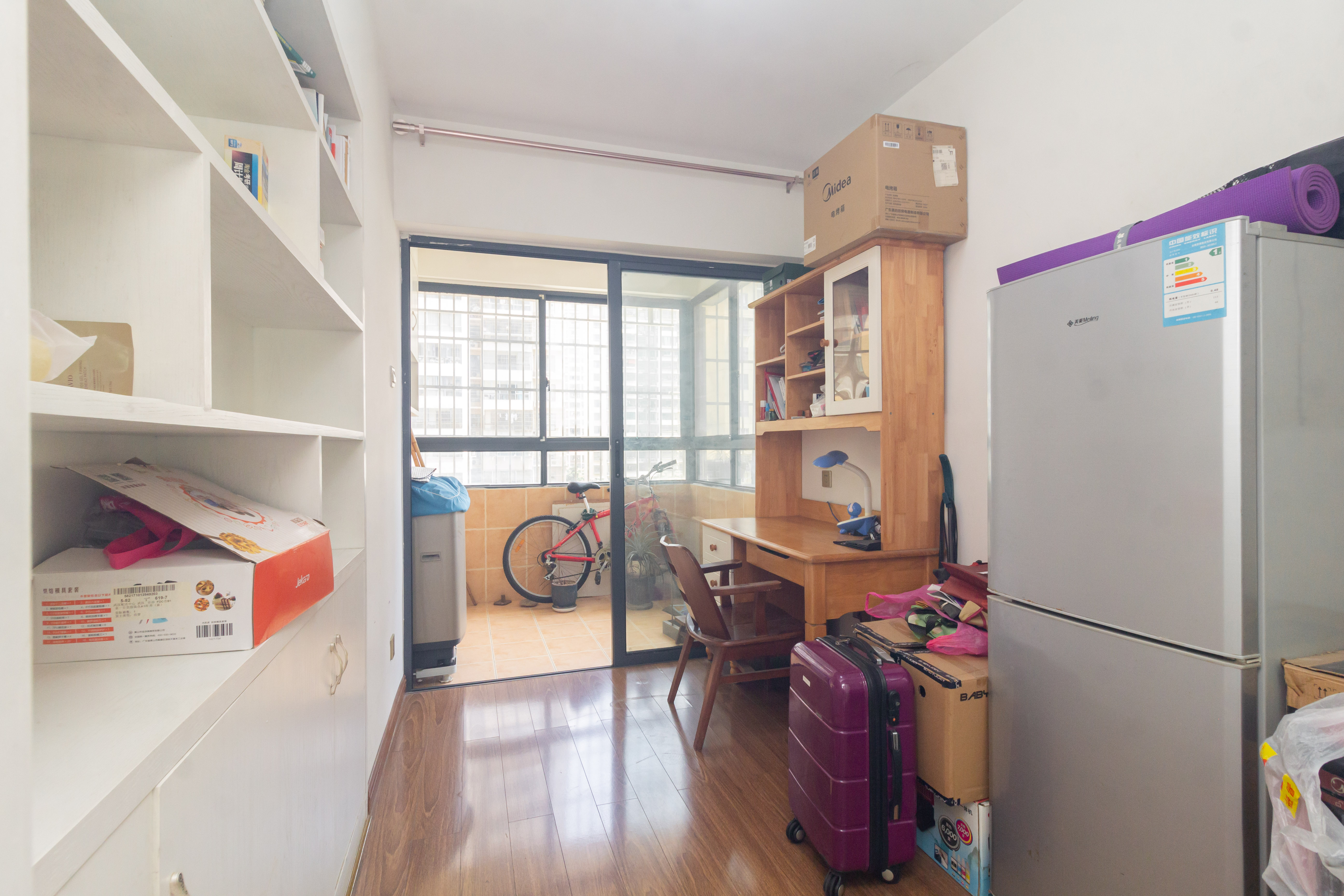 中国铁建国际城二期 4室2厅2卫 85.0万 中国铁建国际城二期 4室2厅2卫 85.0万卧室