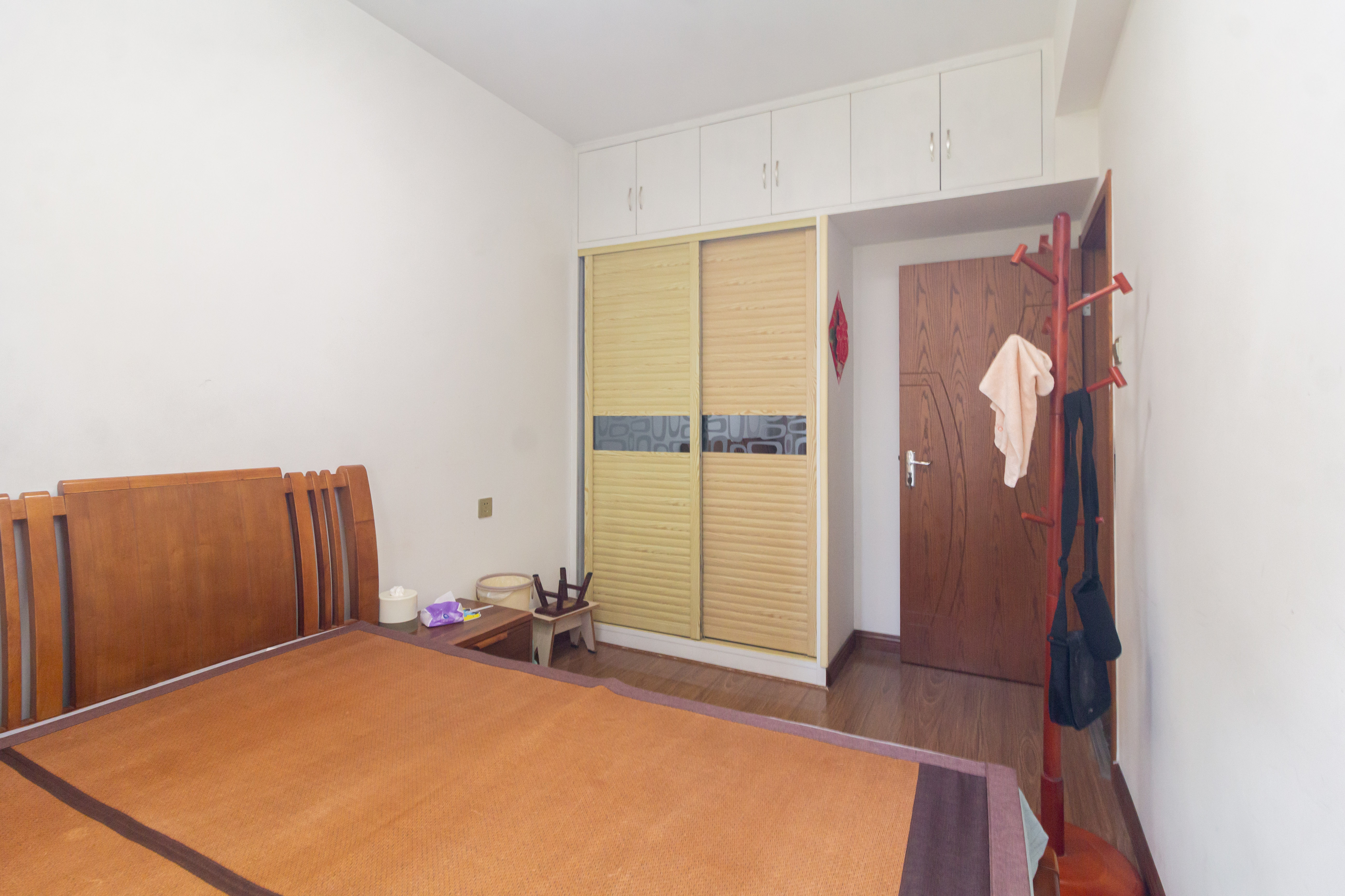 中国铁建国际城二期 4室2厅2卫 85.0万 中国铁建国际城二期 4室2厅2卫 85.0万卧室