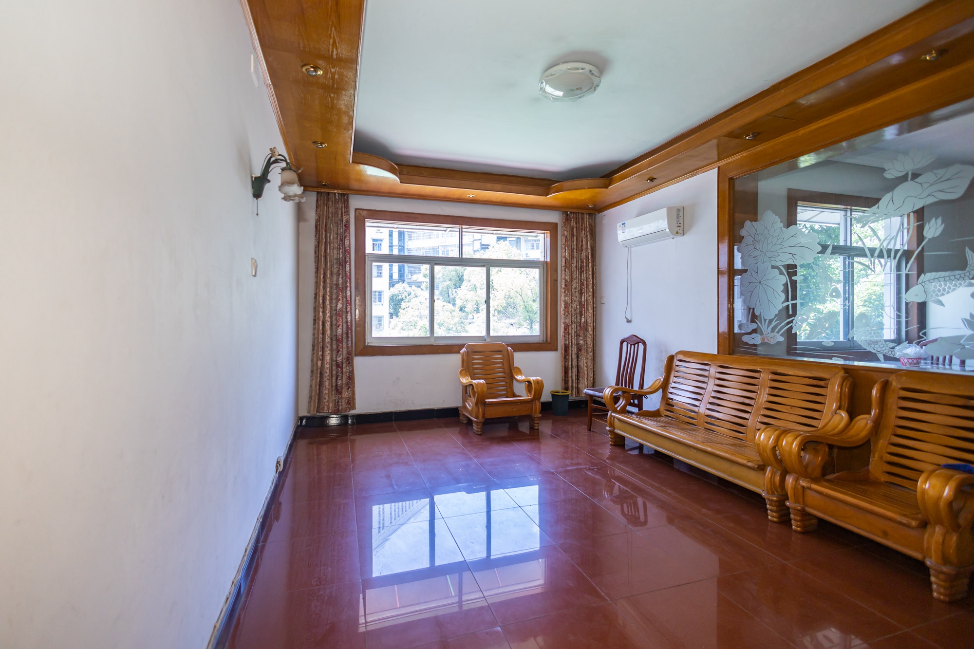 长沙县检察院宿舍 3室2厅1卫 61.8万 长沙县检察院宿舍 3室2厅1卫 61.8万客厅