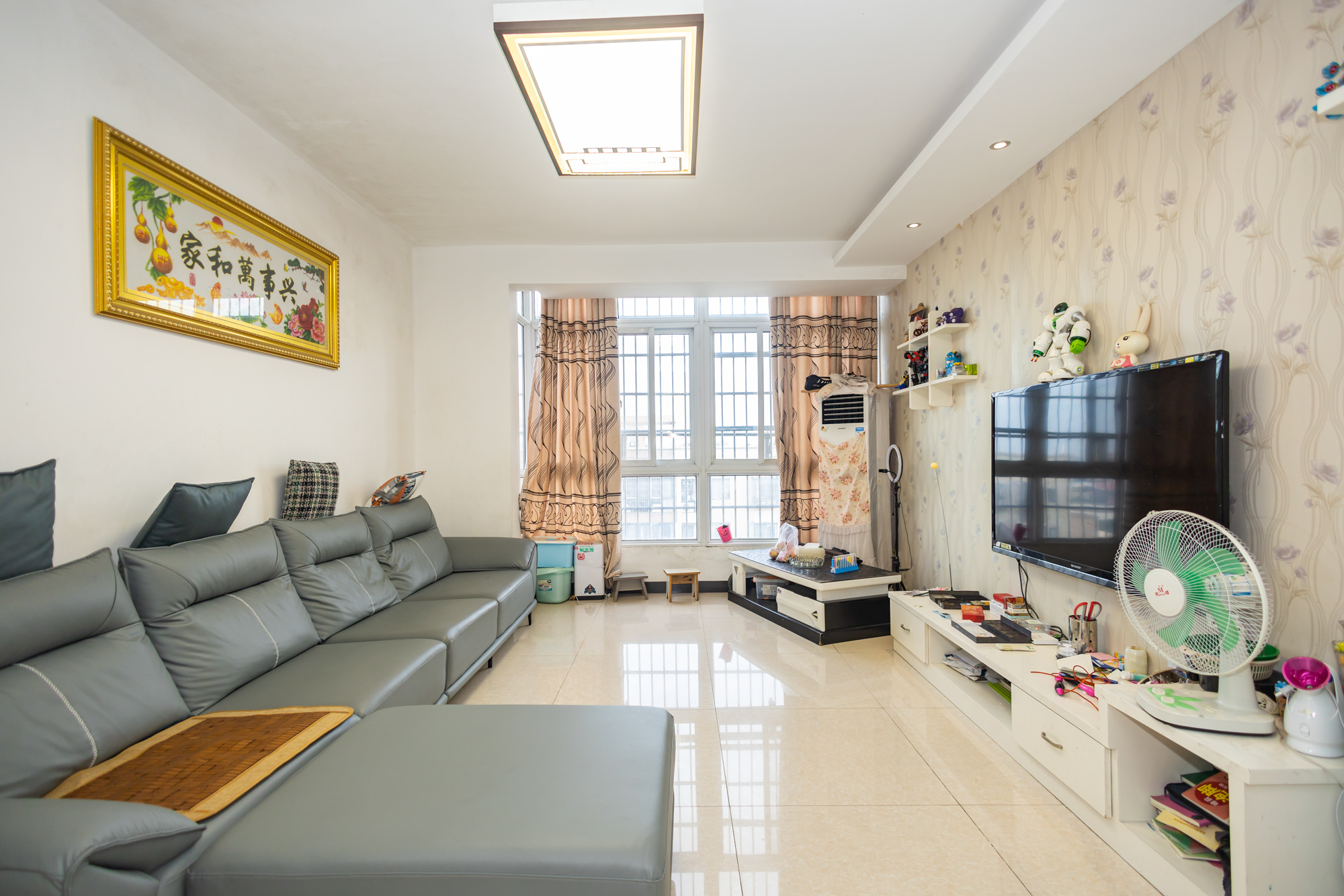 楚天世纪城东苑  2室2厅1卫    46.8万 楚天世纪城东苑  2室2厅1卫    46.8万客厅