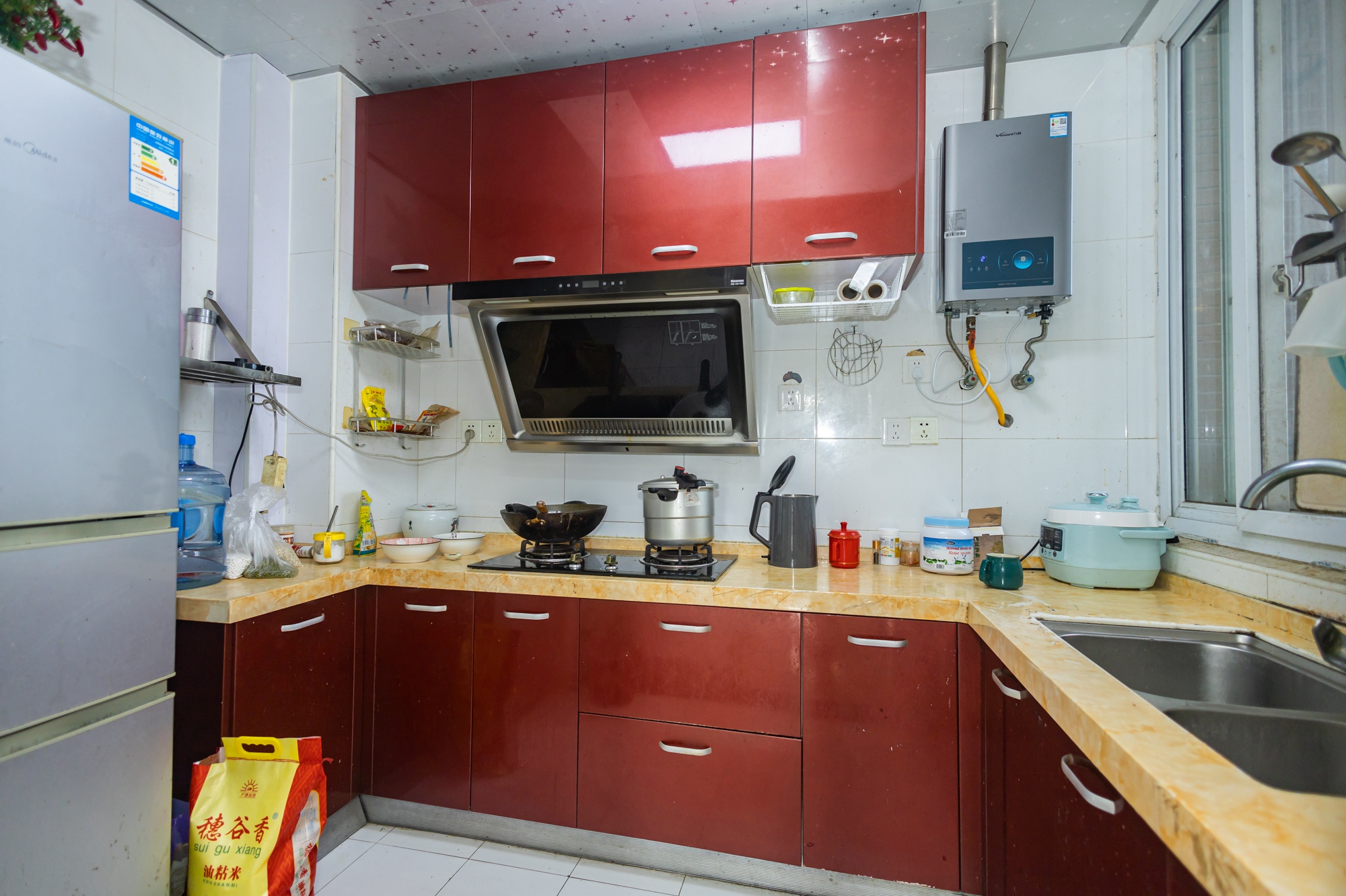 楚天世纪城东苑  2室2厅1卫    46.8万 楚天世纪城东苑  2室2厅1卫    46.8万厨房