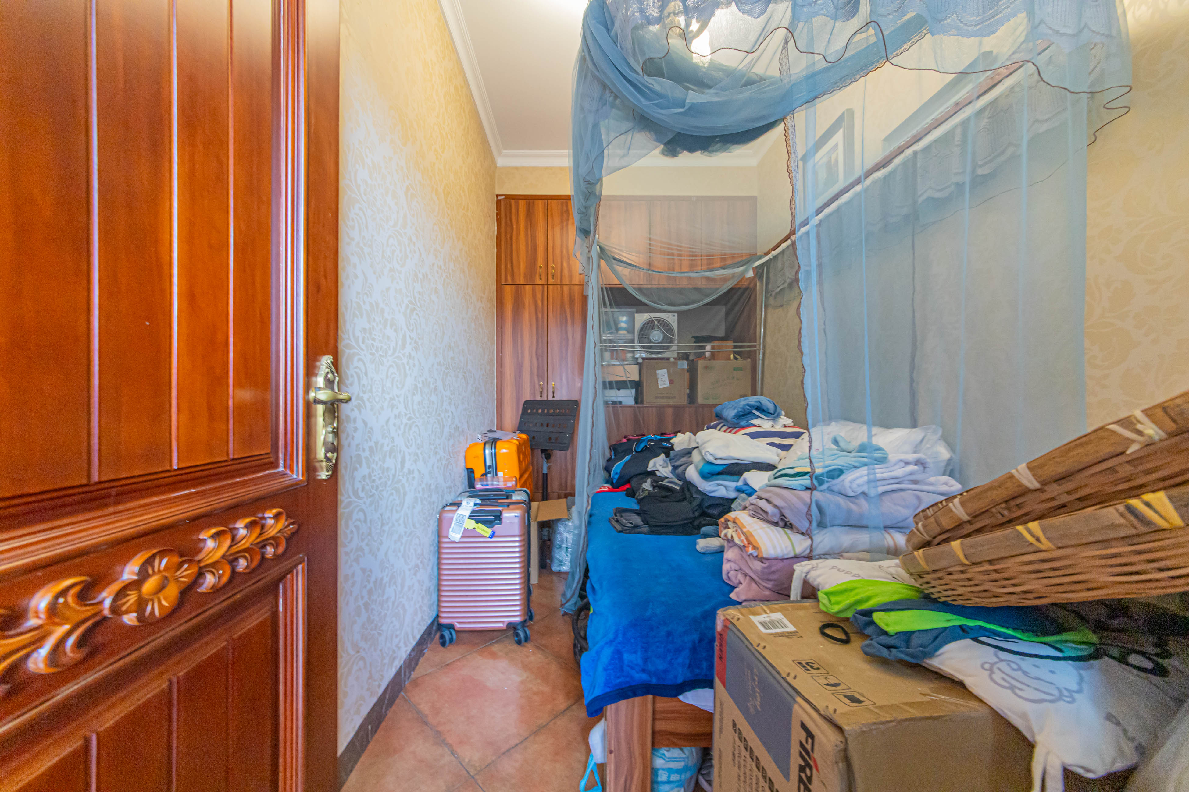 大唐印象一期云海湾 4室2厅2卫 238.8万 大唐印象一期云海湾 4室2厅2卫 238.8万卧室