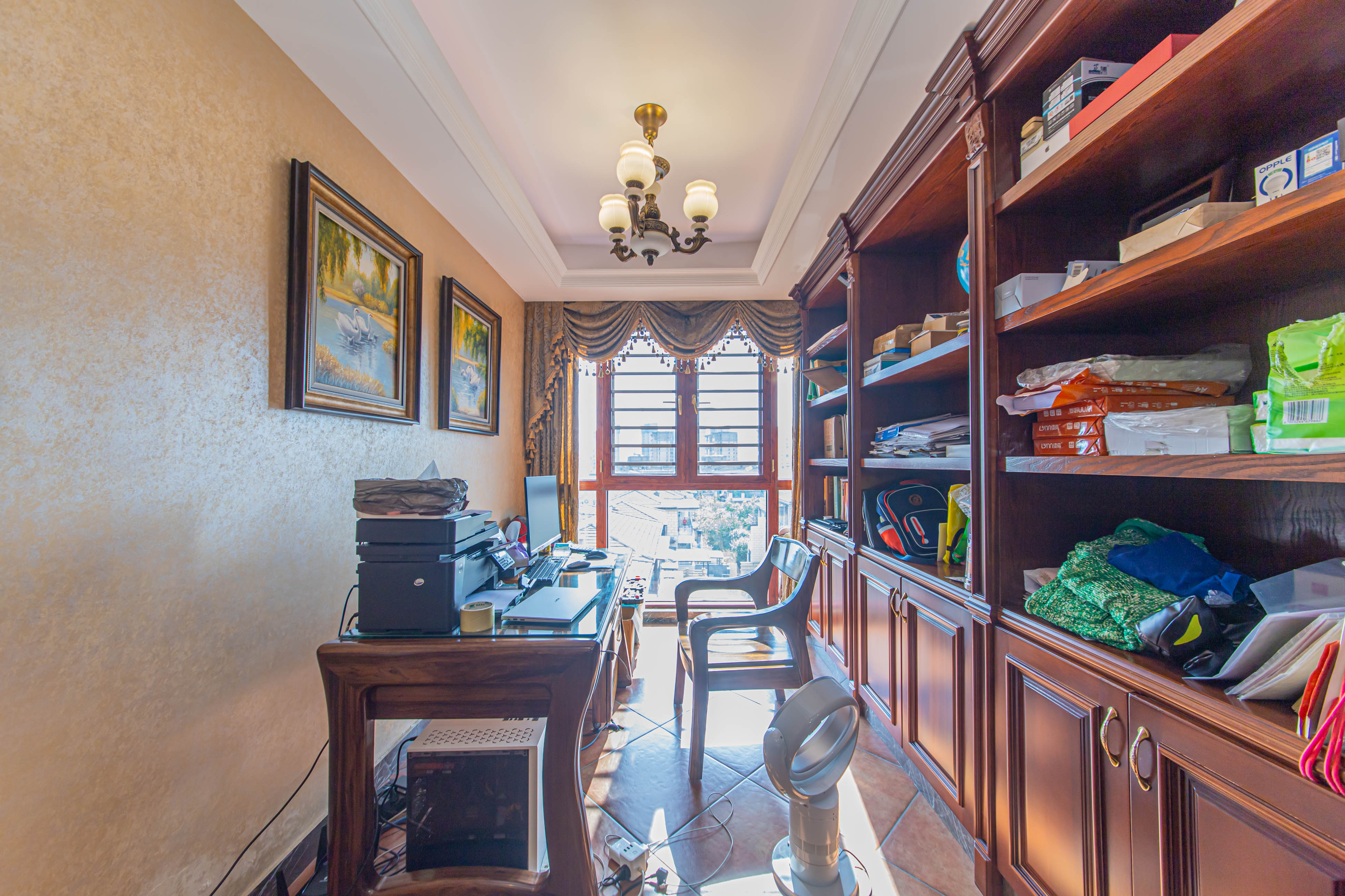 大唐印象一期云海湾 4室2厅2卫 238.8万 大唐印象一期云海湾 4室2厅2卫 238.8万卧室