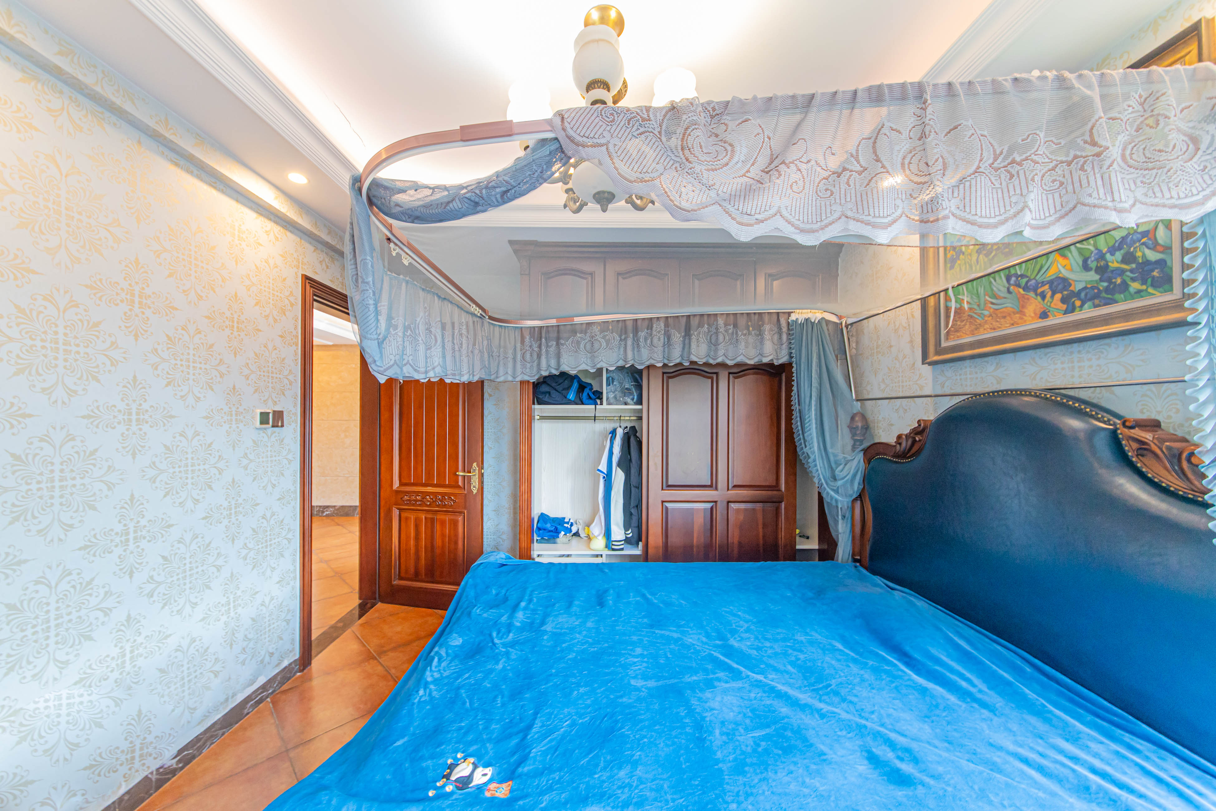 大唐印象一期云海湾 4室2厅2卫 238.8万 大唐印象一期云海湾 4室2厅2卫 238.8万卧室