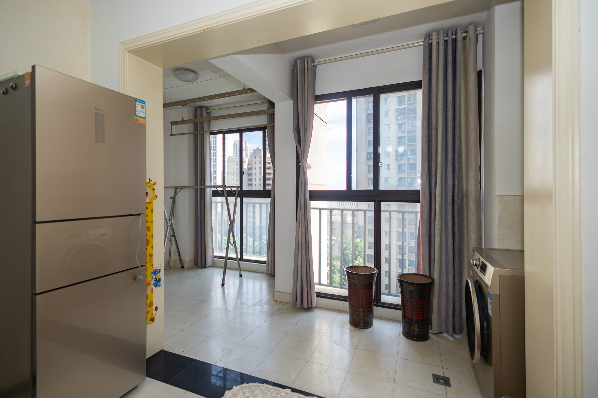 金科时代中心 1室0厅0卫 61.8万 金科时代中心 1室0厅0卫 61.8万阳台