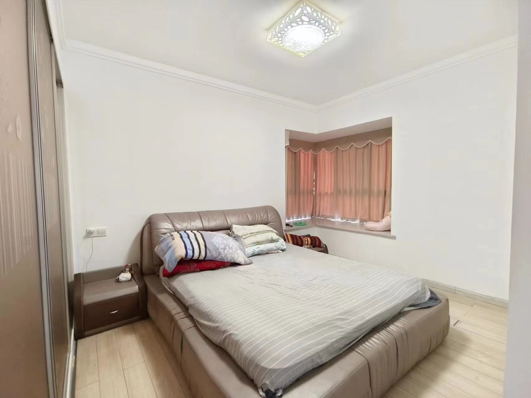 景秀名园  1室2厅2卫    54.0万 景秀名园  1室2厅2卫    54.0万室内图