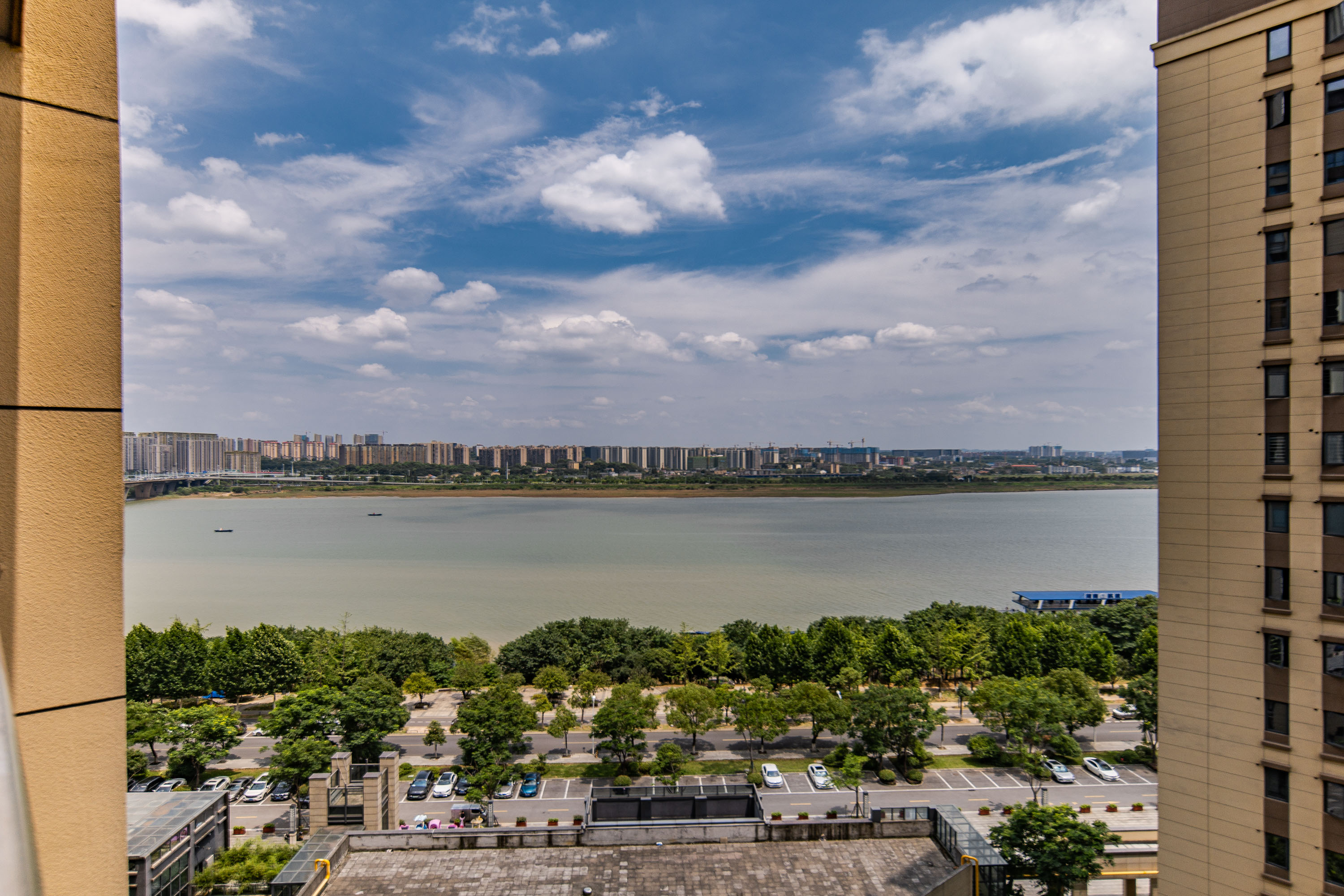 湘熙水郡（观澜海赋家园）  3室2厅2卫   170.00万其他
