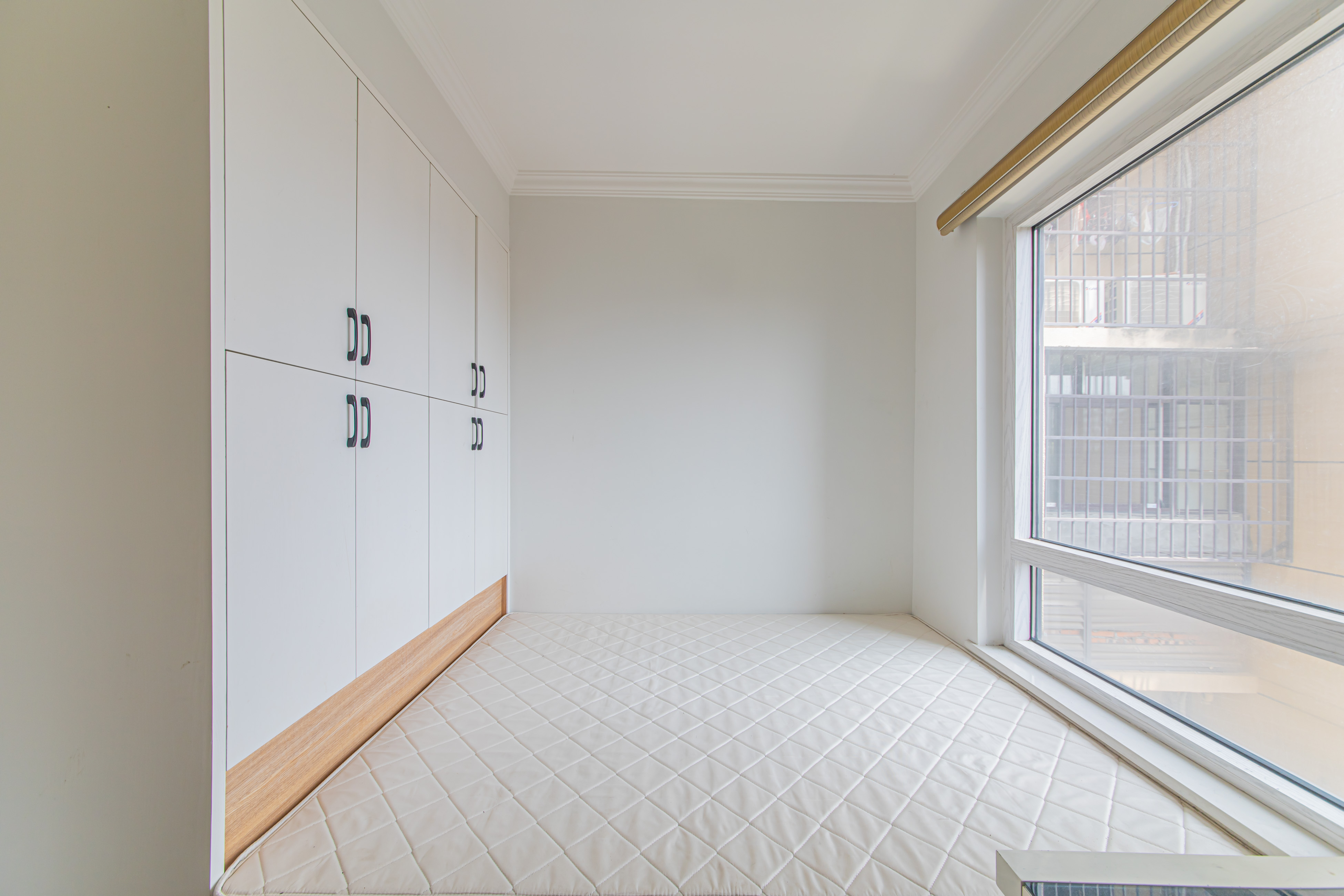 北辰中央公园B区  3室2厅1卫   94.00万卧室