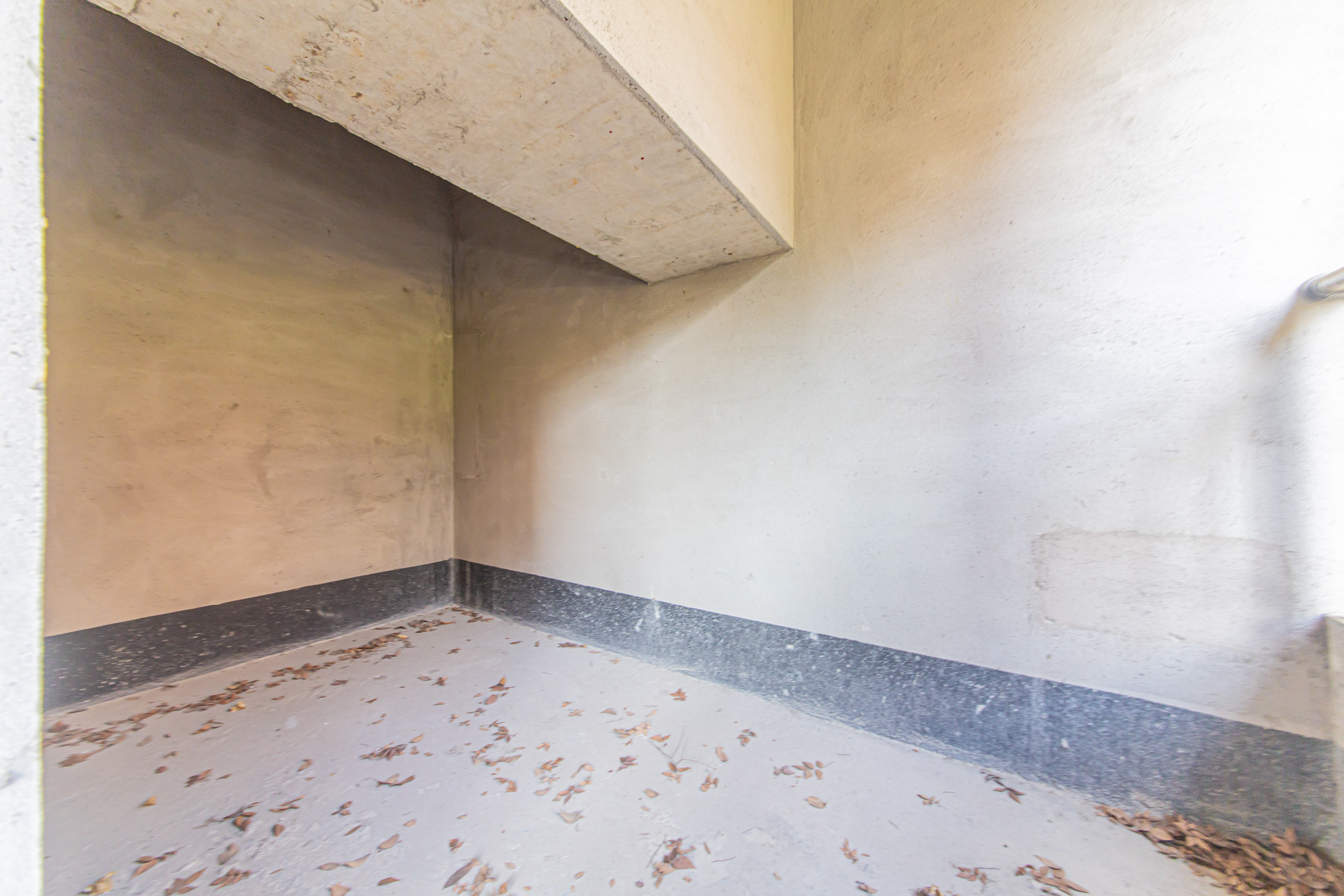 鑫远紫樾香山一期  5室2厅2卫    385.0万 鑫远紫樾香山一期  5室2厅2卫    385.0万其他