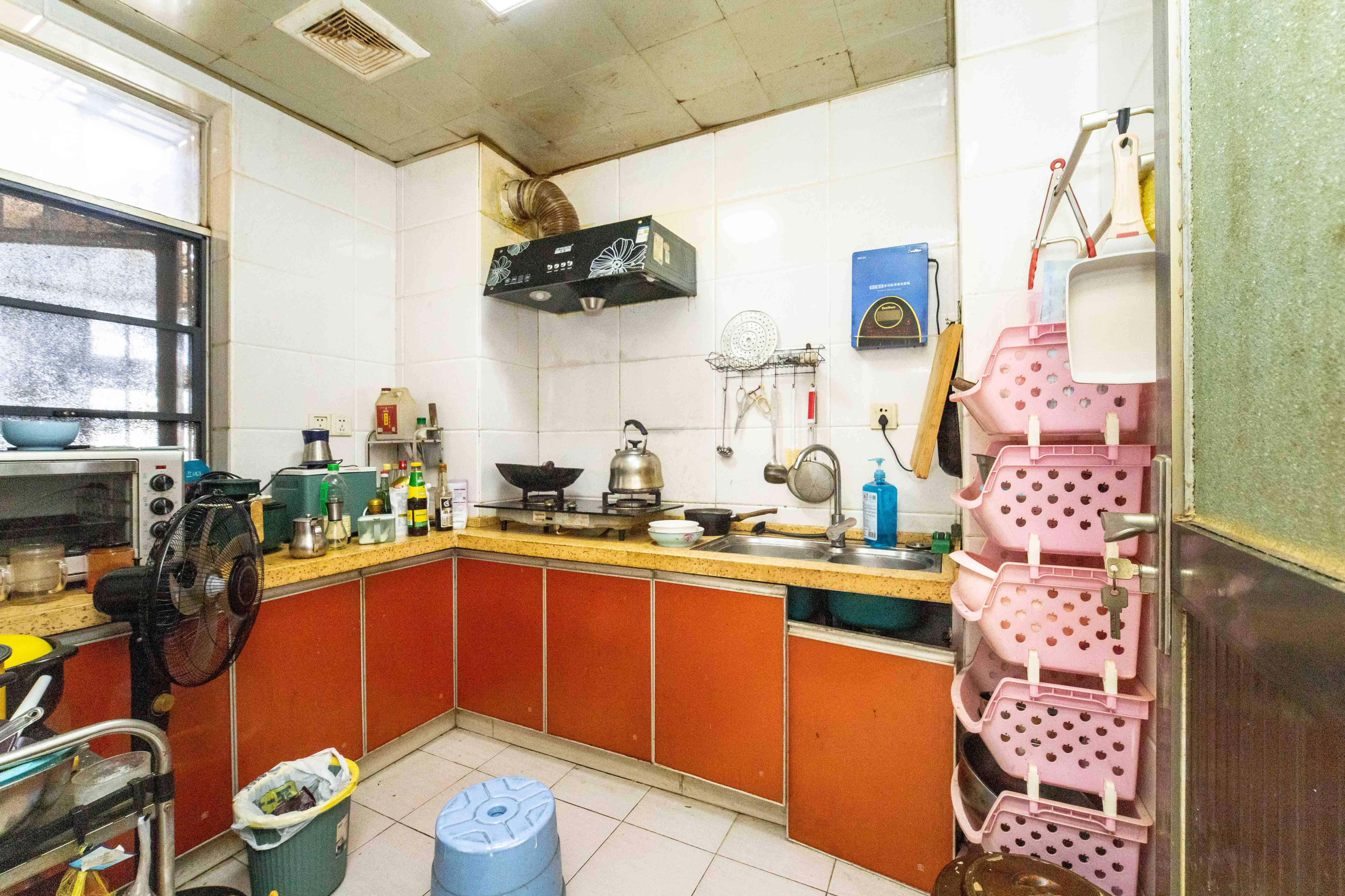 雄踞都市东家 2室2厅1卫 55.0万 雄踞都市东家 2室2厅1卫 55.0万厨房