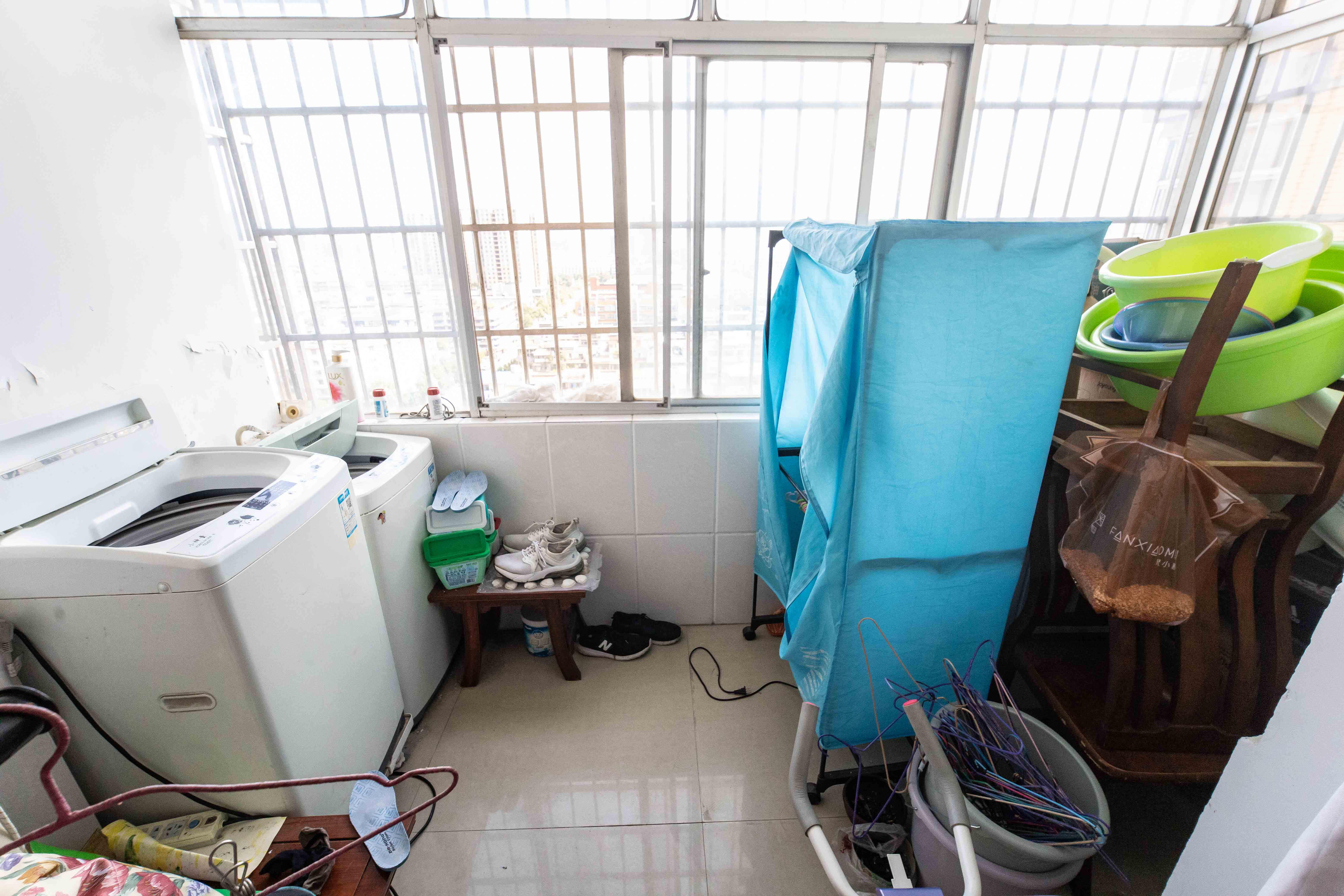 雄踞都市东家 2室2厅1卫 55.0万 雄踞都市东家 2室2厅1卫 55.0万阳台