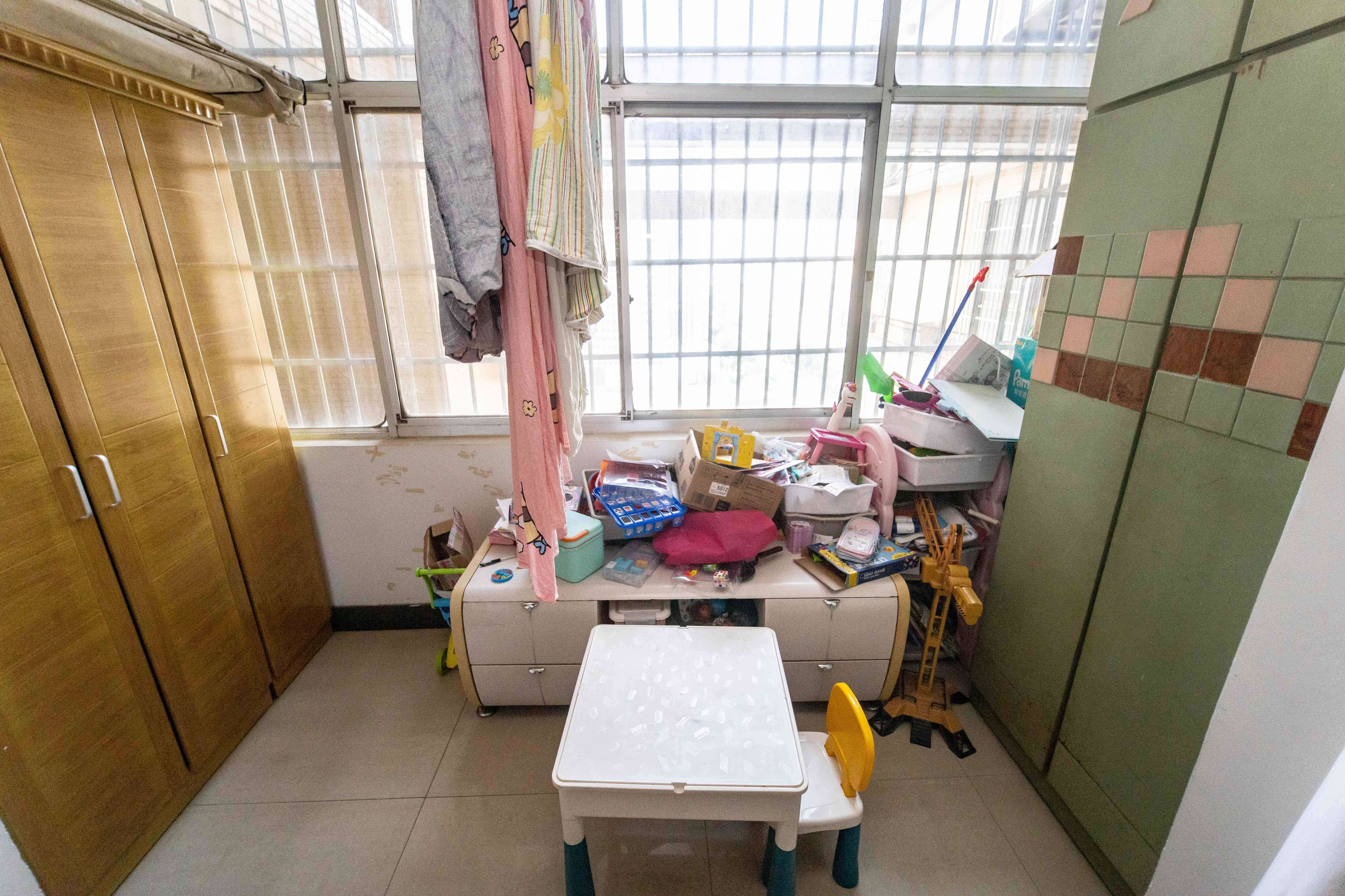 雄踞都市东家 2室2厅1卫 55.0万 雄踞都市东家 2室2厅1卫 55.0万阳台