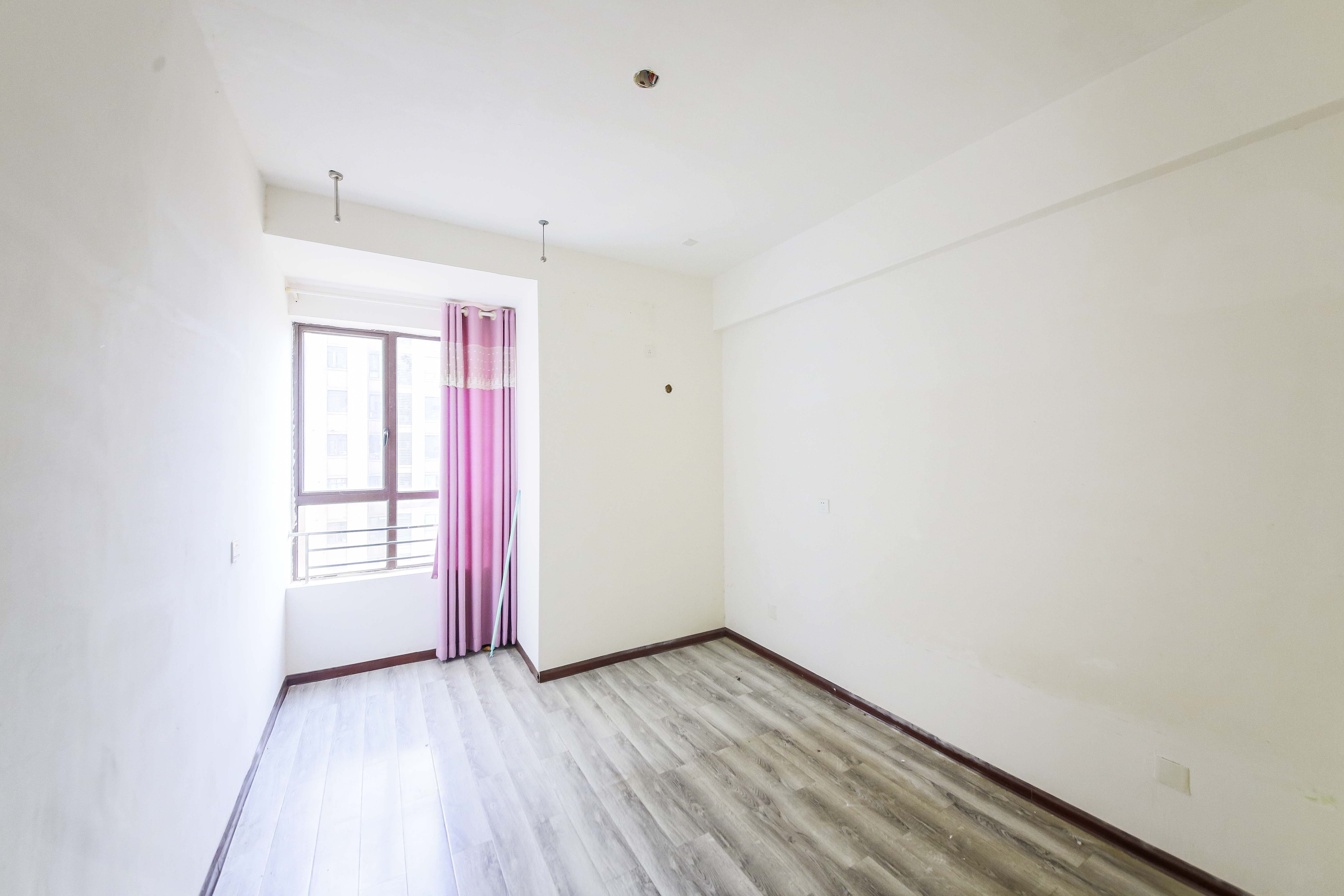 奥林匹克花园贡院一期  4室2厅2卫    115.0万 奥林匹克花园贡院一期  4室2厅2卫    115.0万卧室