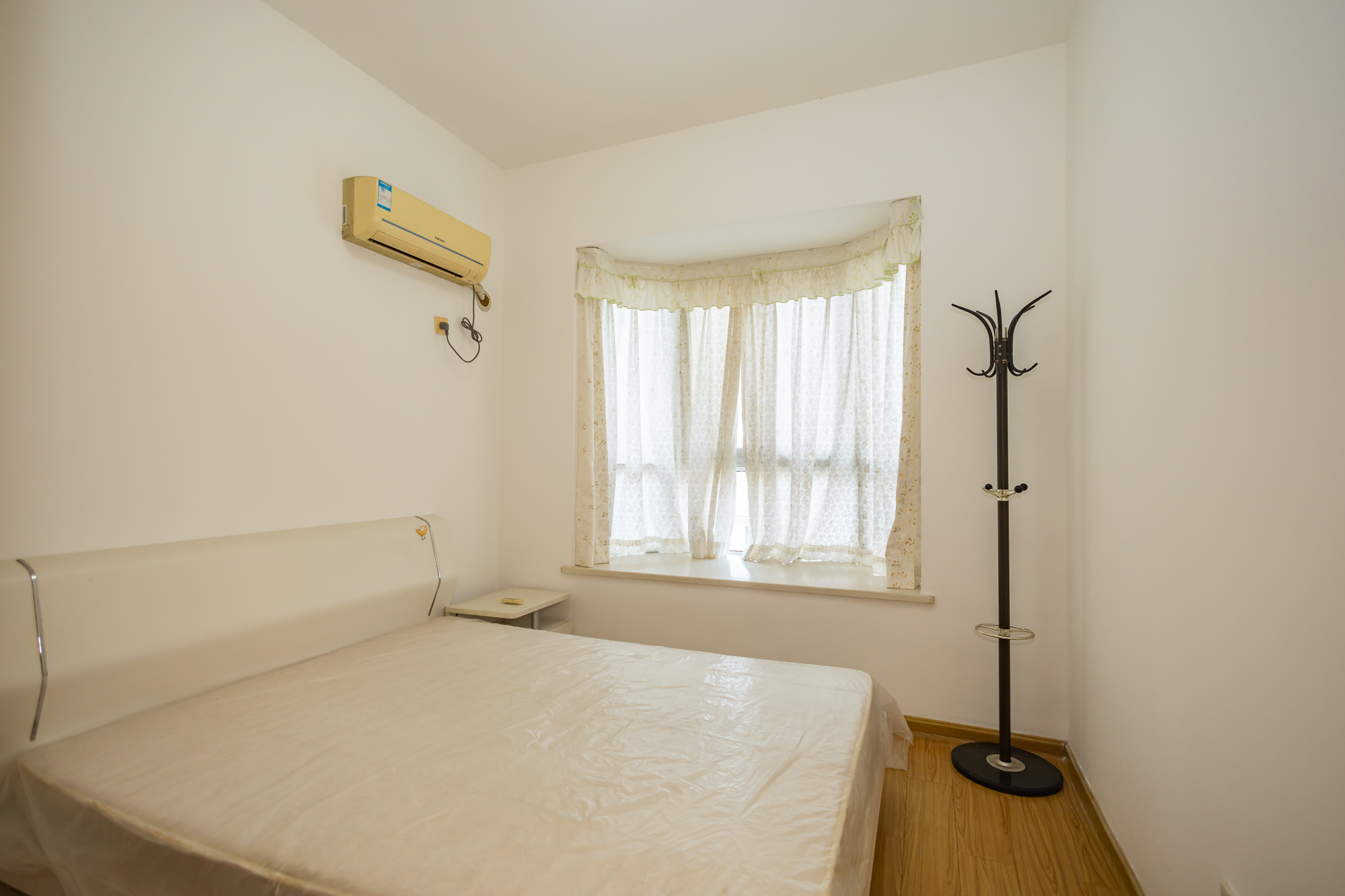 未来现代城 3室2厅1卫 90.0万 未来现代城 3室2厅1卫 90.0万卧室