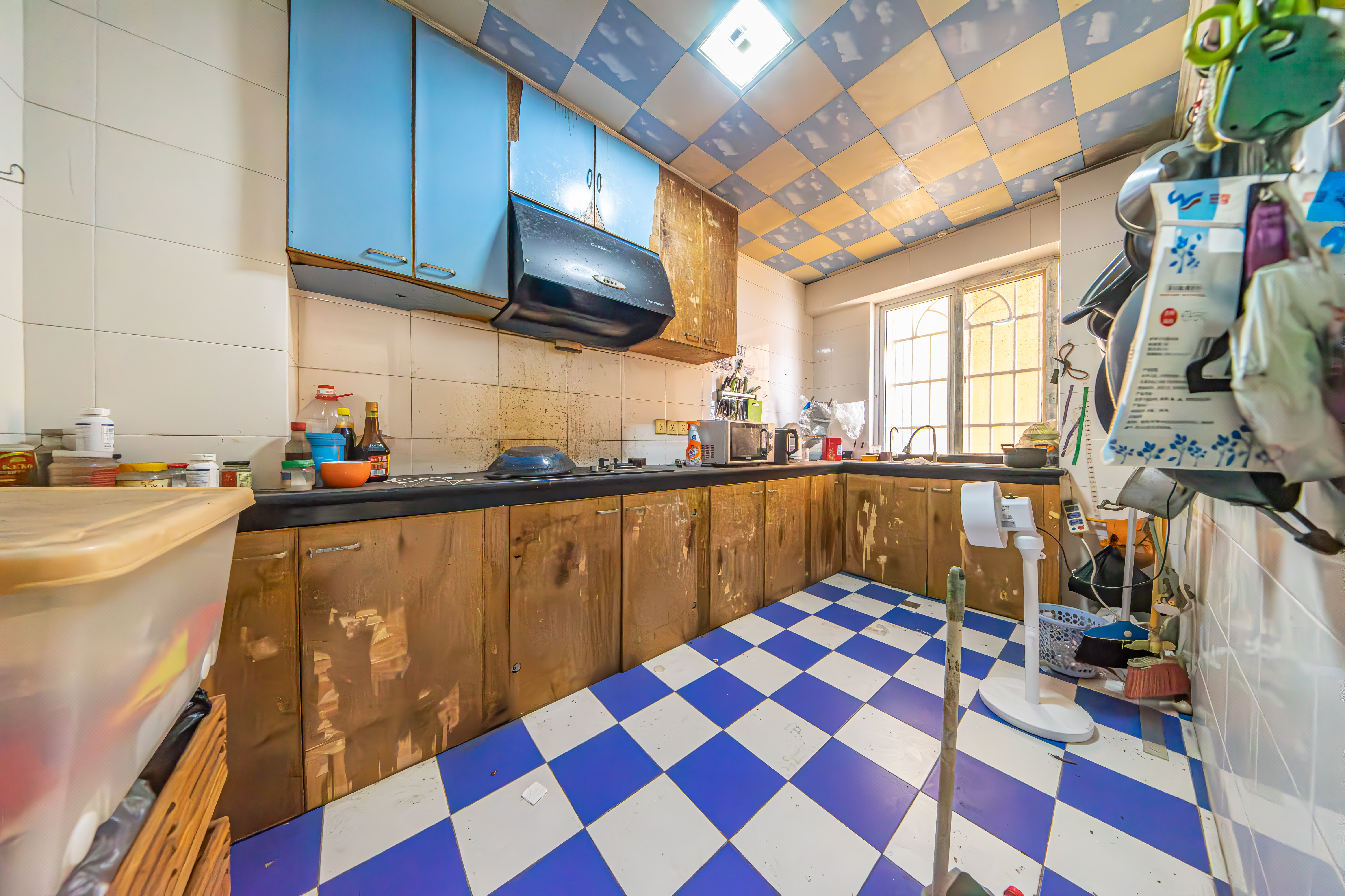 福海新城 2室2厅1卫 108.0万 福海新城 2室2厅1卫 108.0万厨房