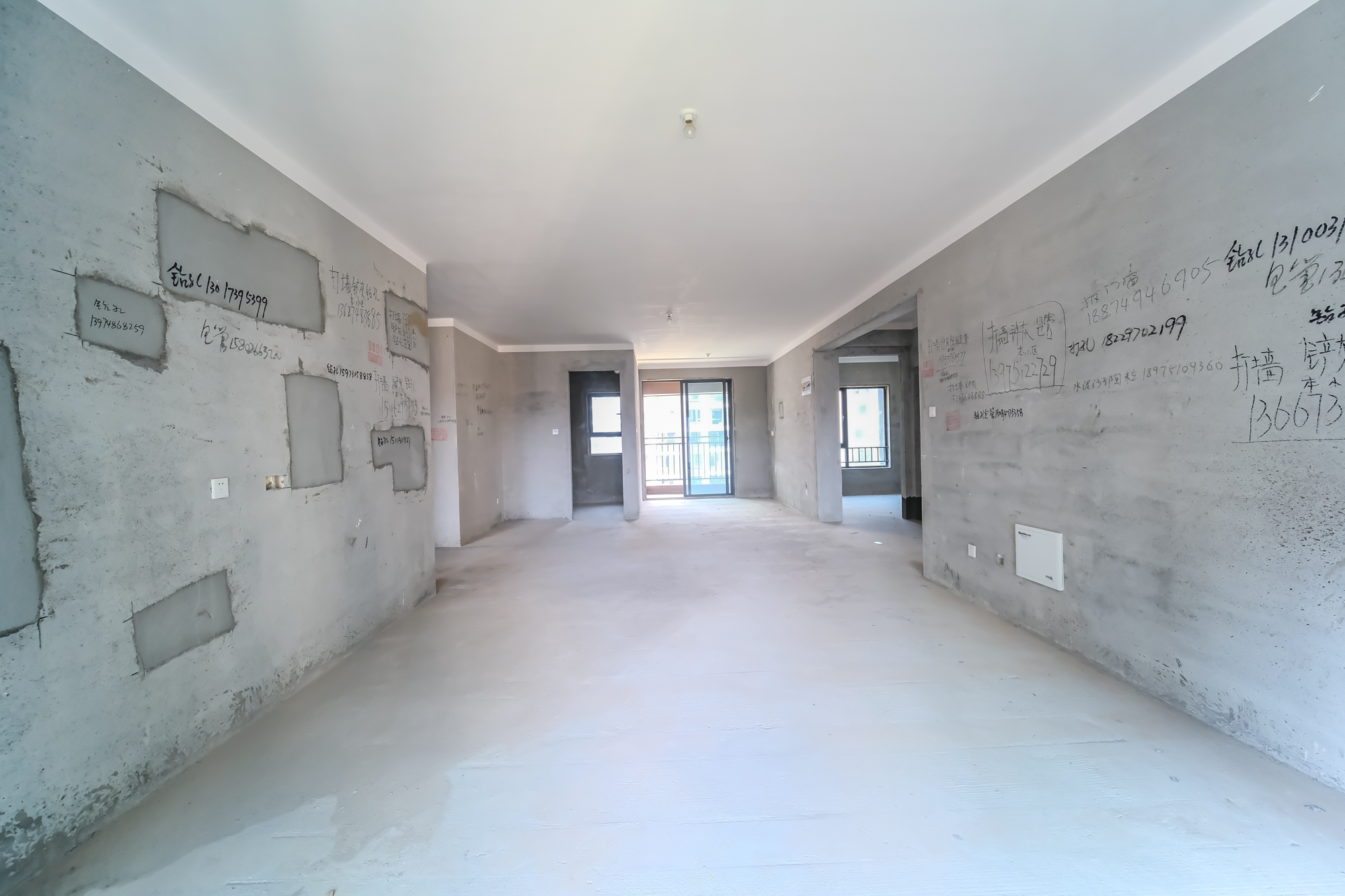 荣盛城  3室2厅2卫    90.0万 荣盛城  3室2厅2卫    90.0万客厅