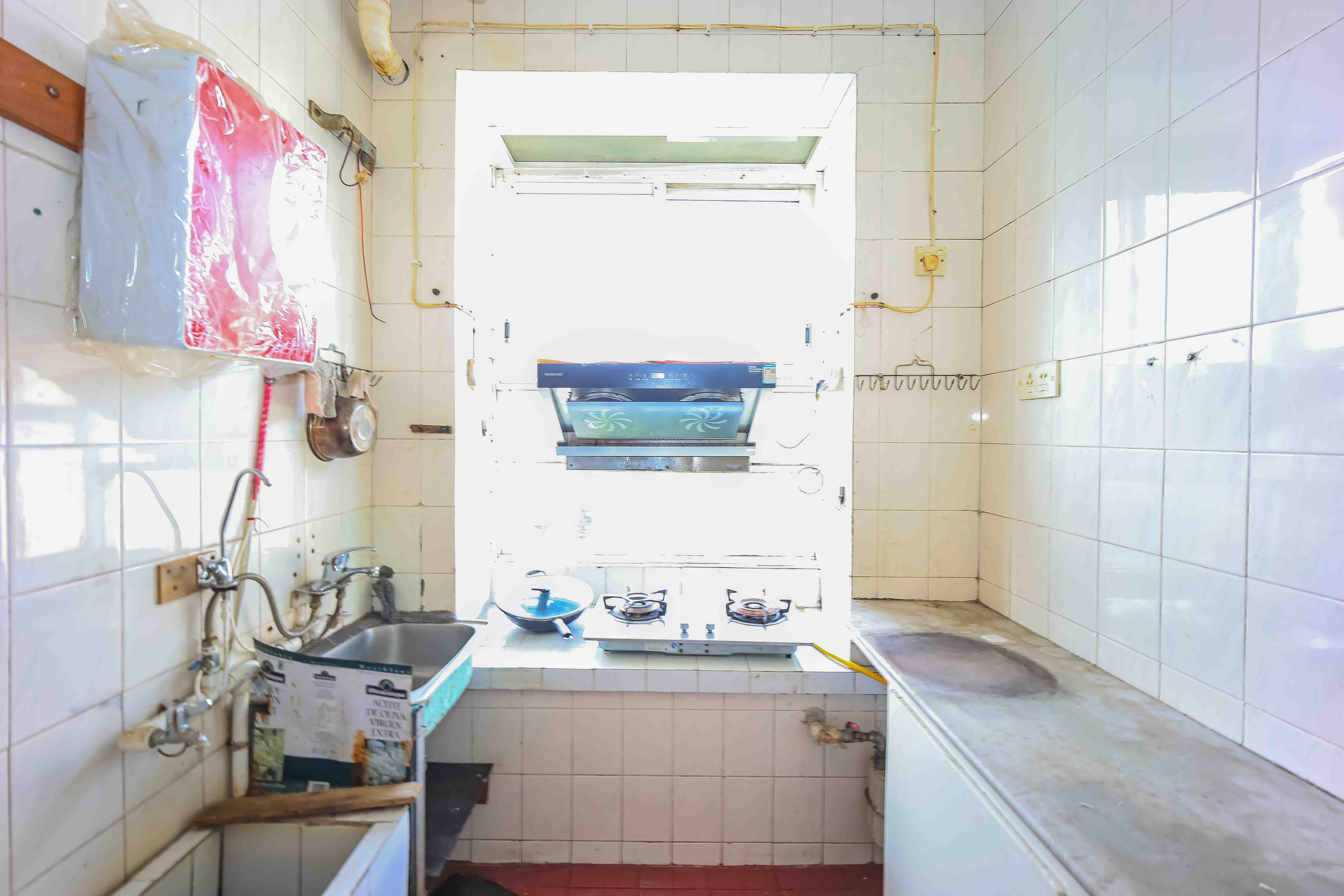 东瓜山二村  2室2厅1卫    45.0万厨房