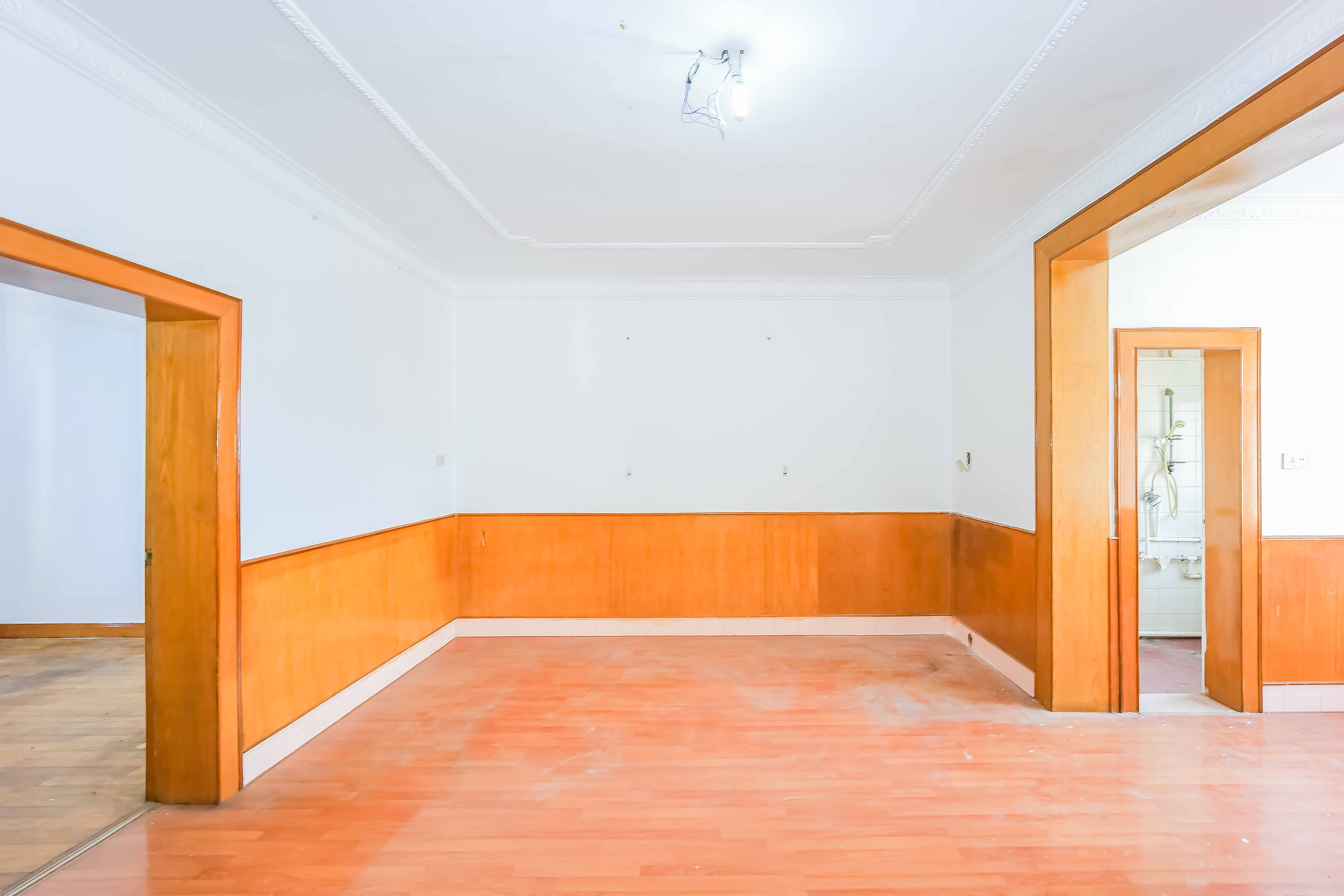 东瓜山二村  2室2厅1卫    45.0万客厅