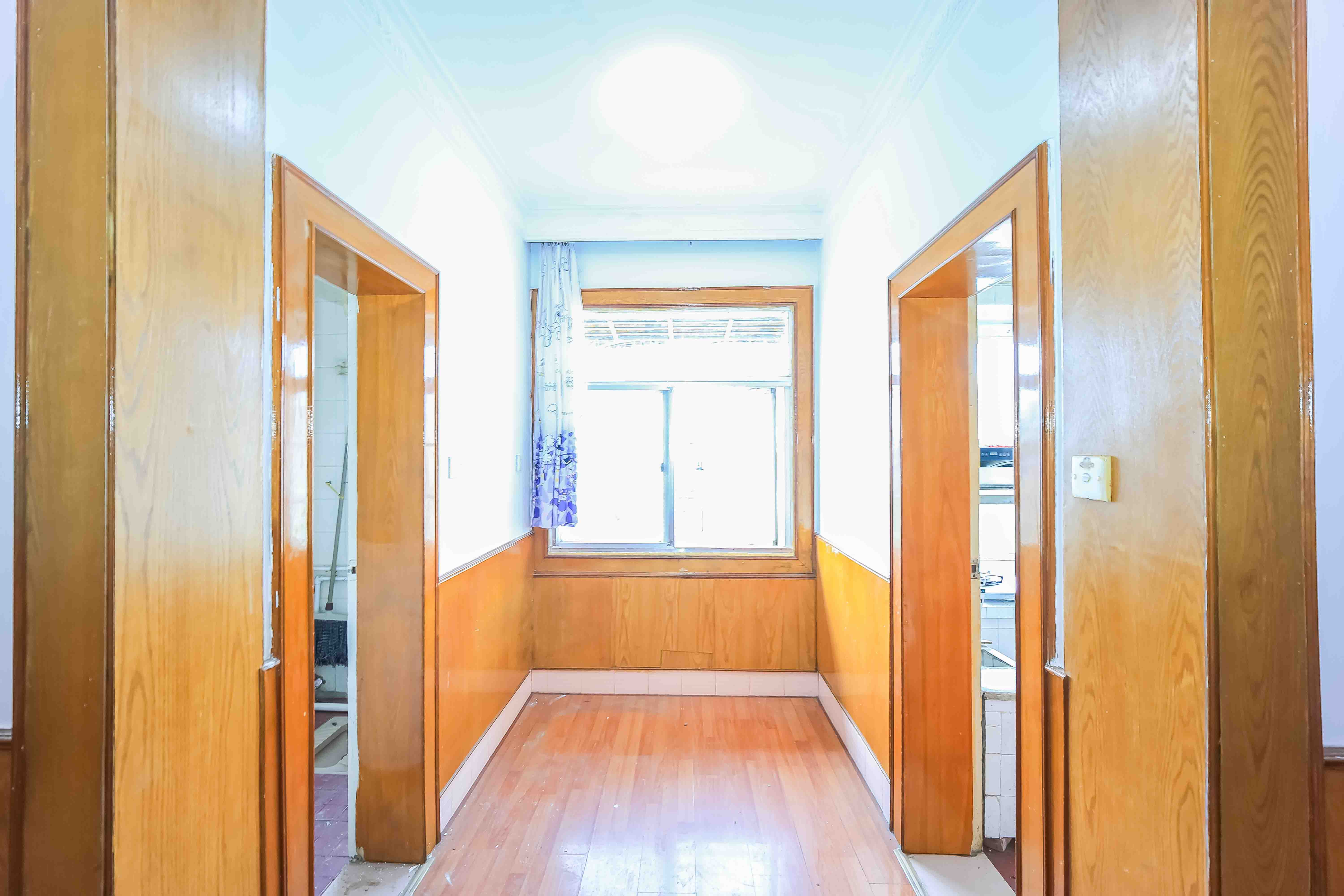 东瓜山二村  2室2厅1卫    45.0万客厅